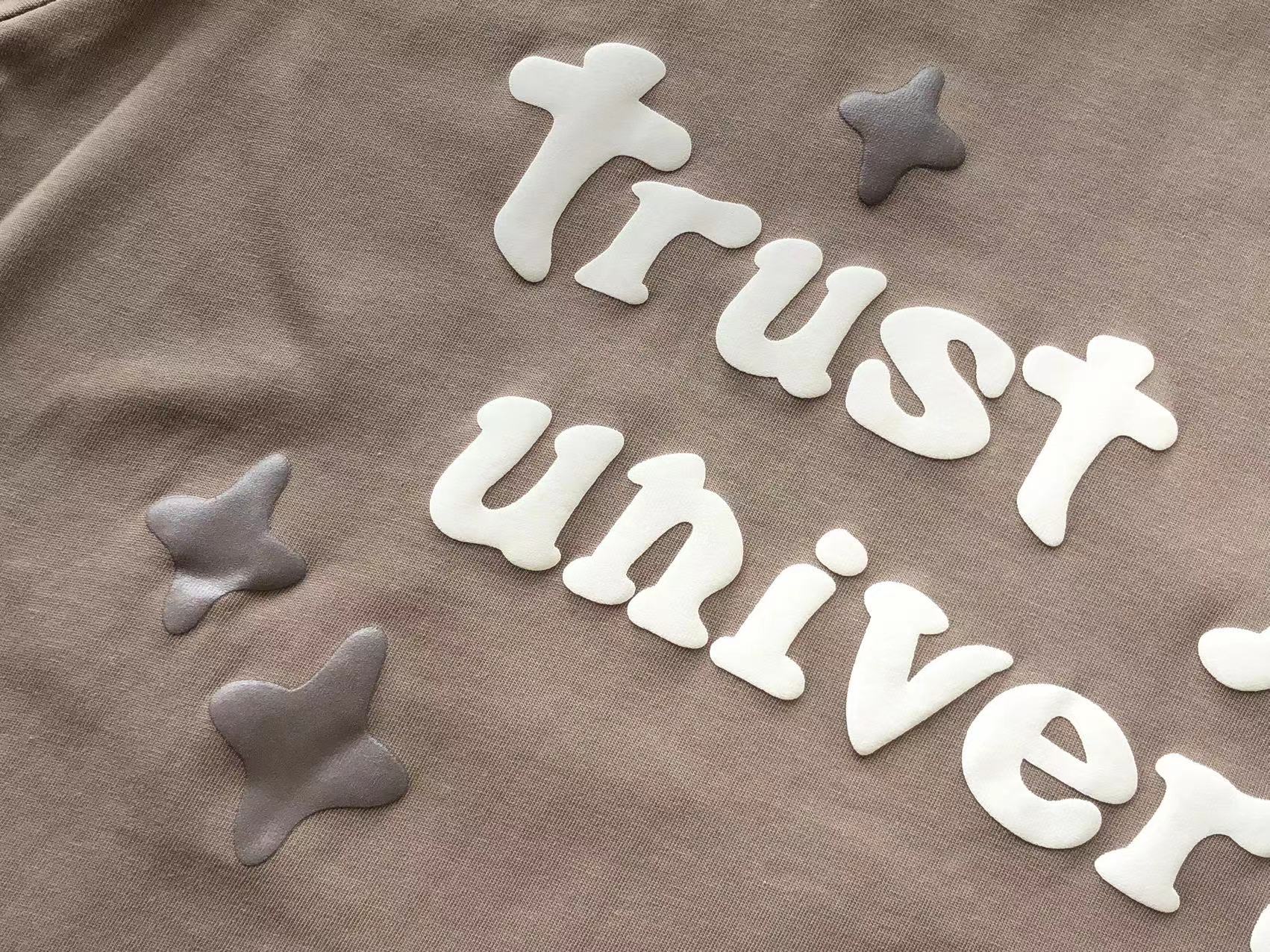 T-Shirt Broken Planet Trust Your Universe