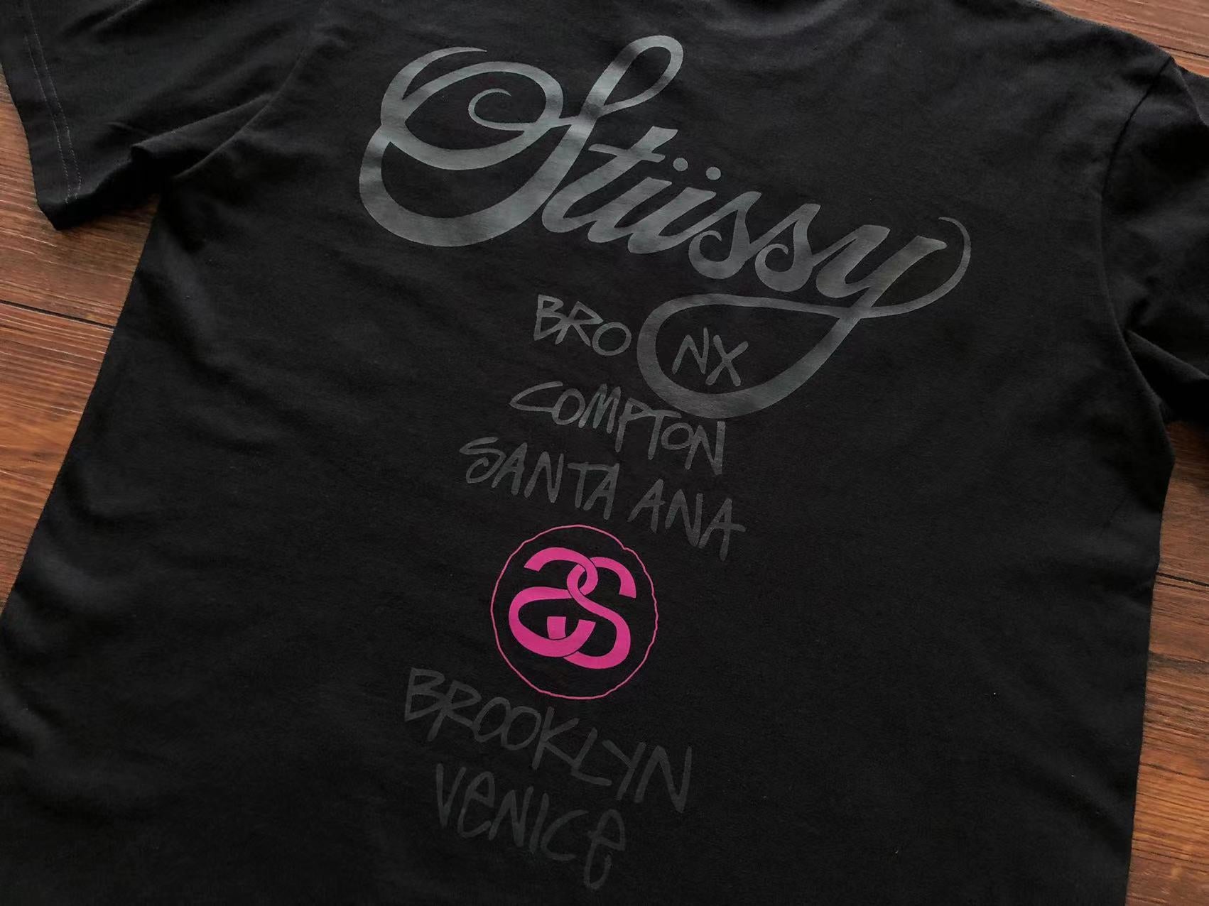 T-Shirt Stussy