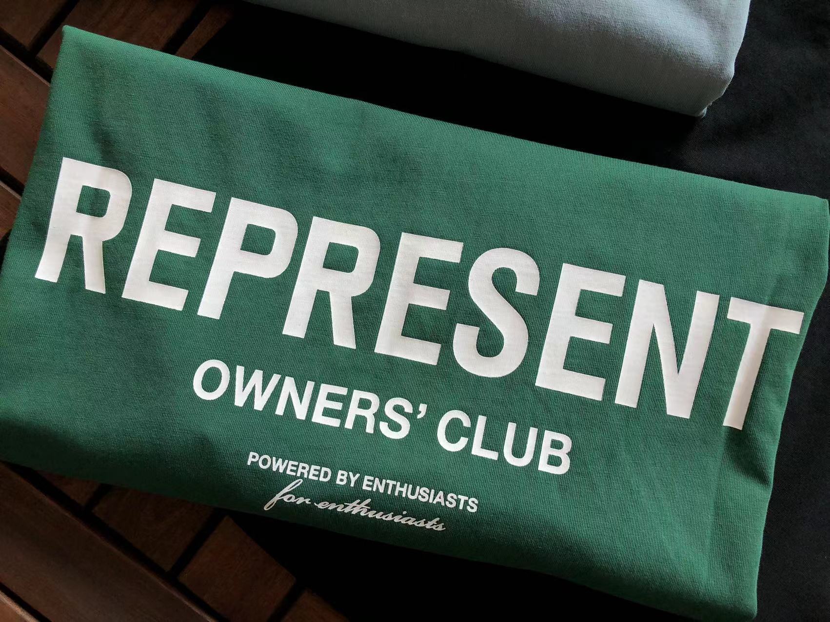 T-Shirt Represent Owners Club