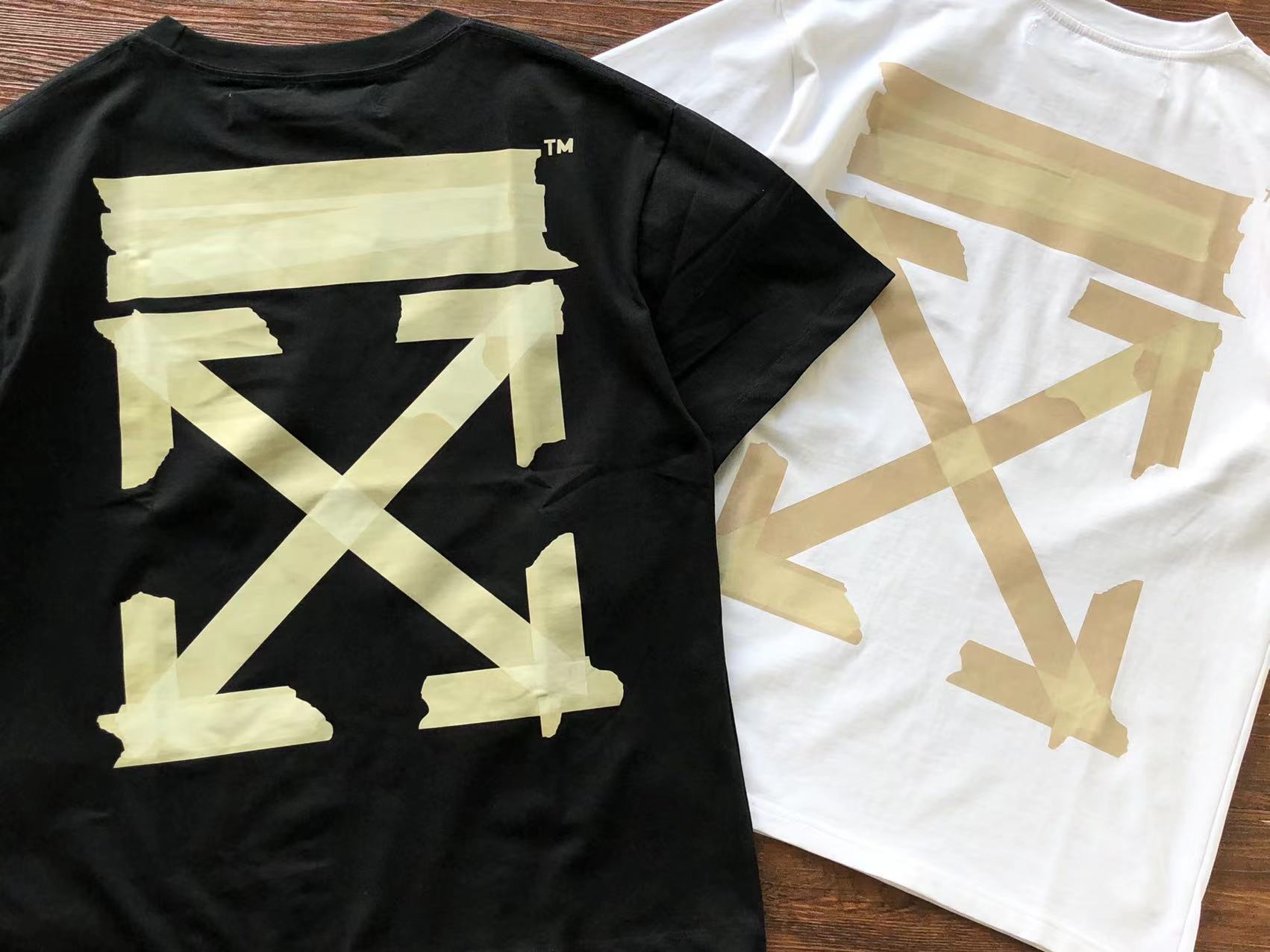T-Shirt da Off-White