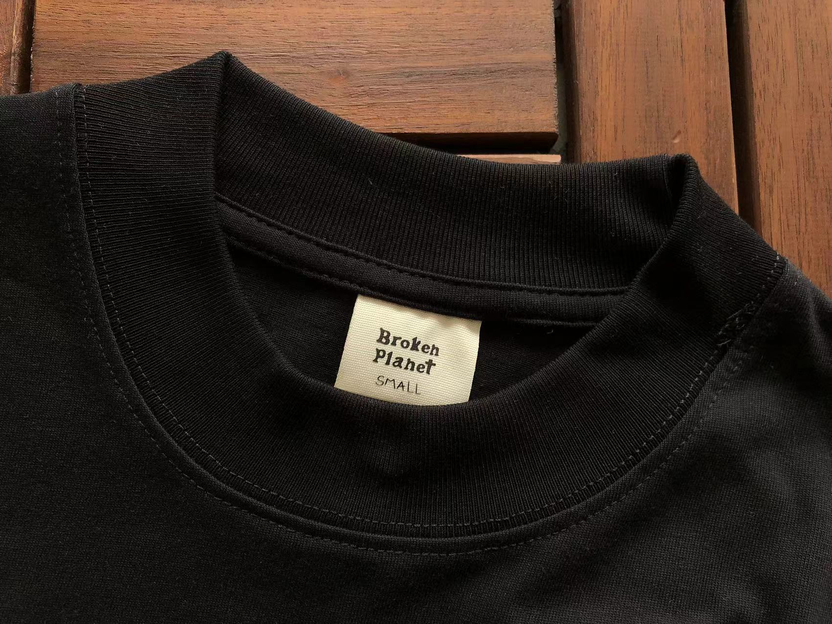 T-Shirt Broken Planet Seed of Light