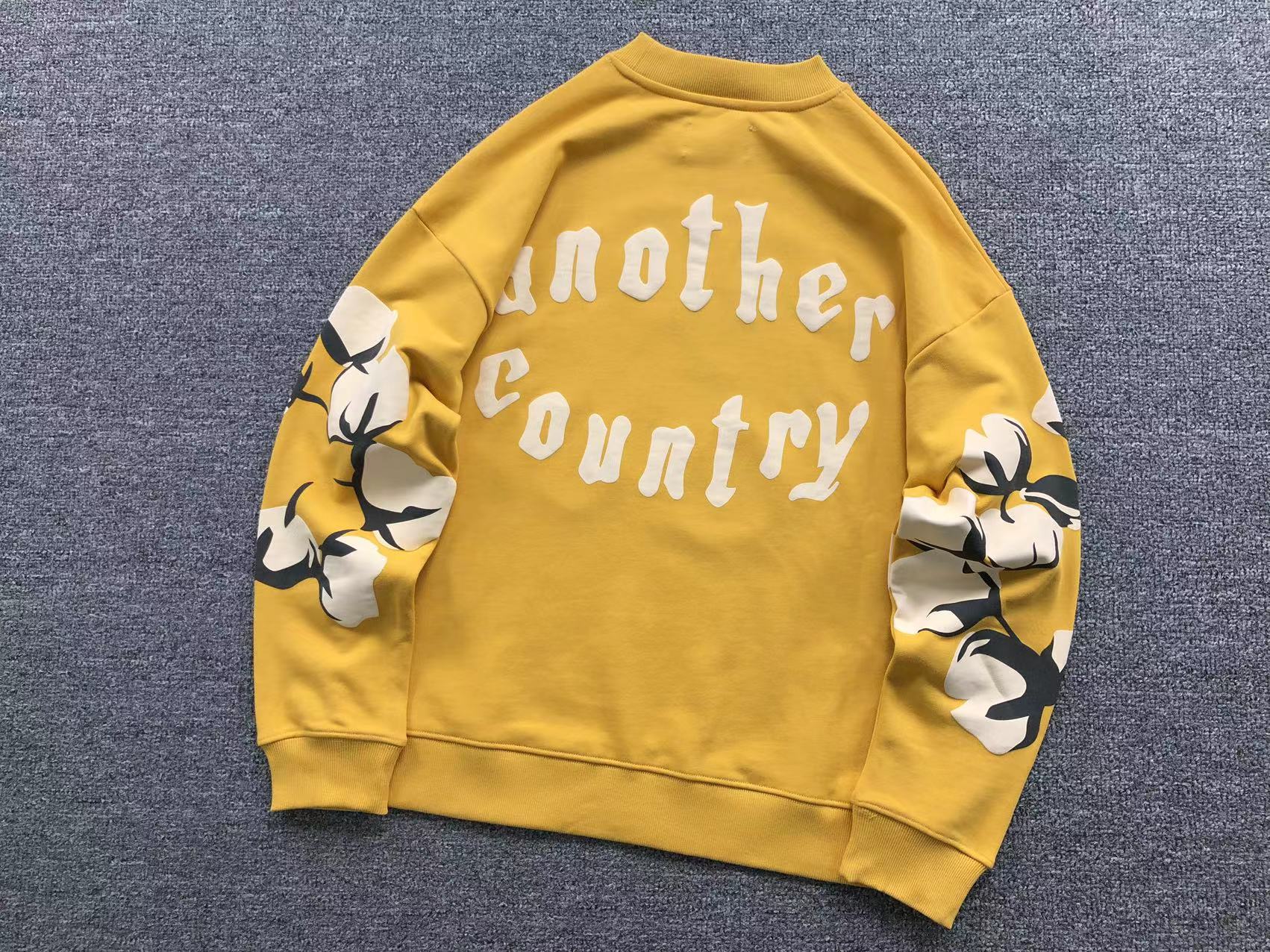 Denim Tears Sweat "Another Country" Amarelo