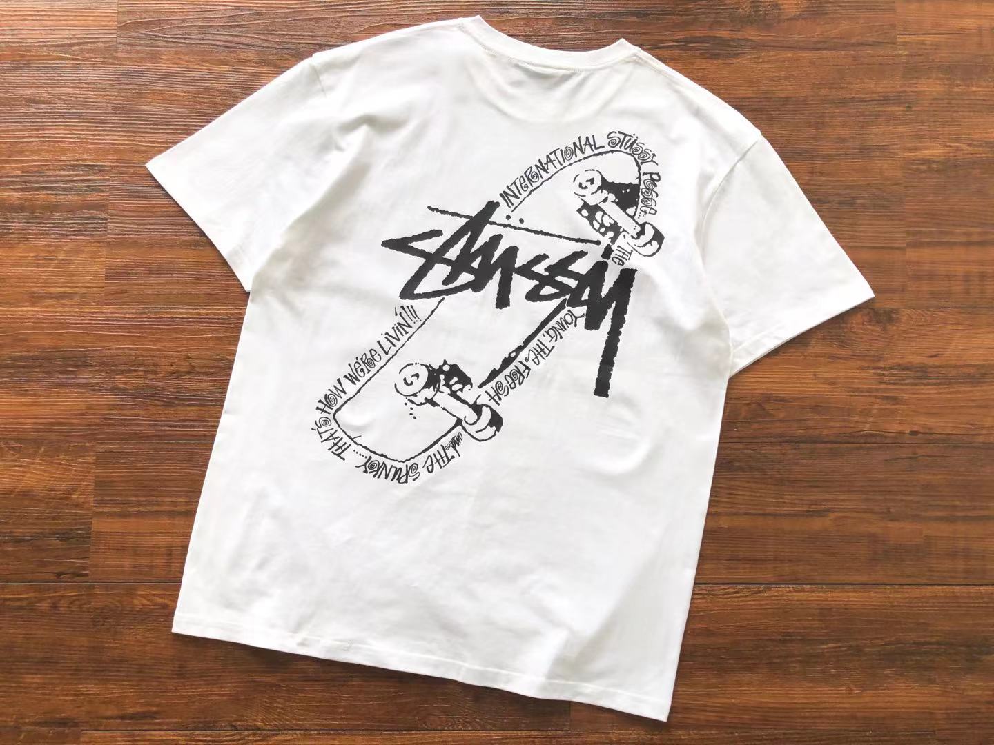 T-Shirt Stussy