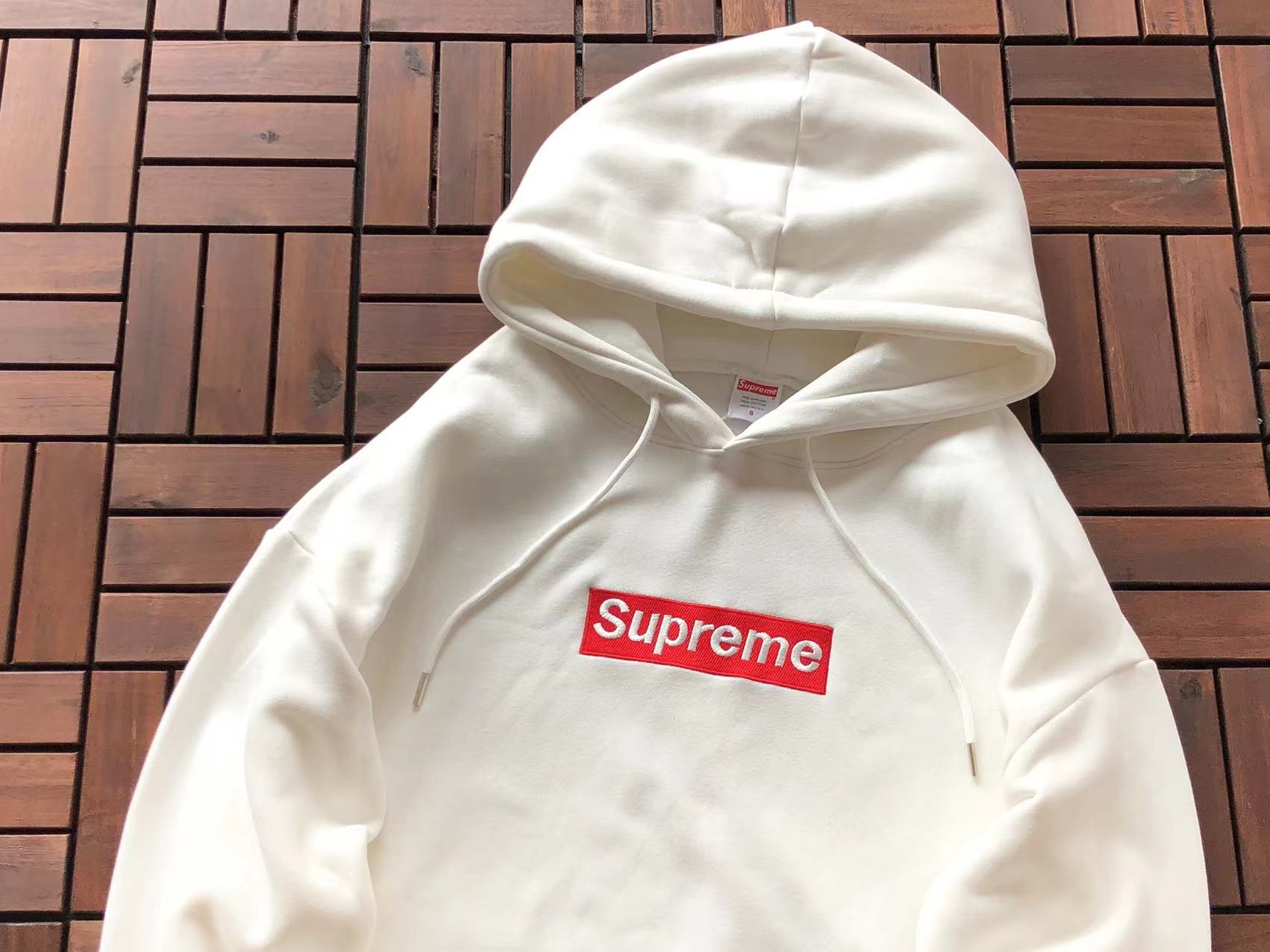 Supreme Hoodie