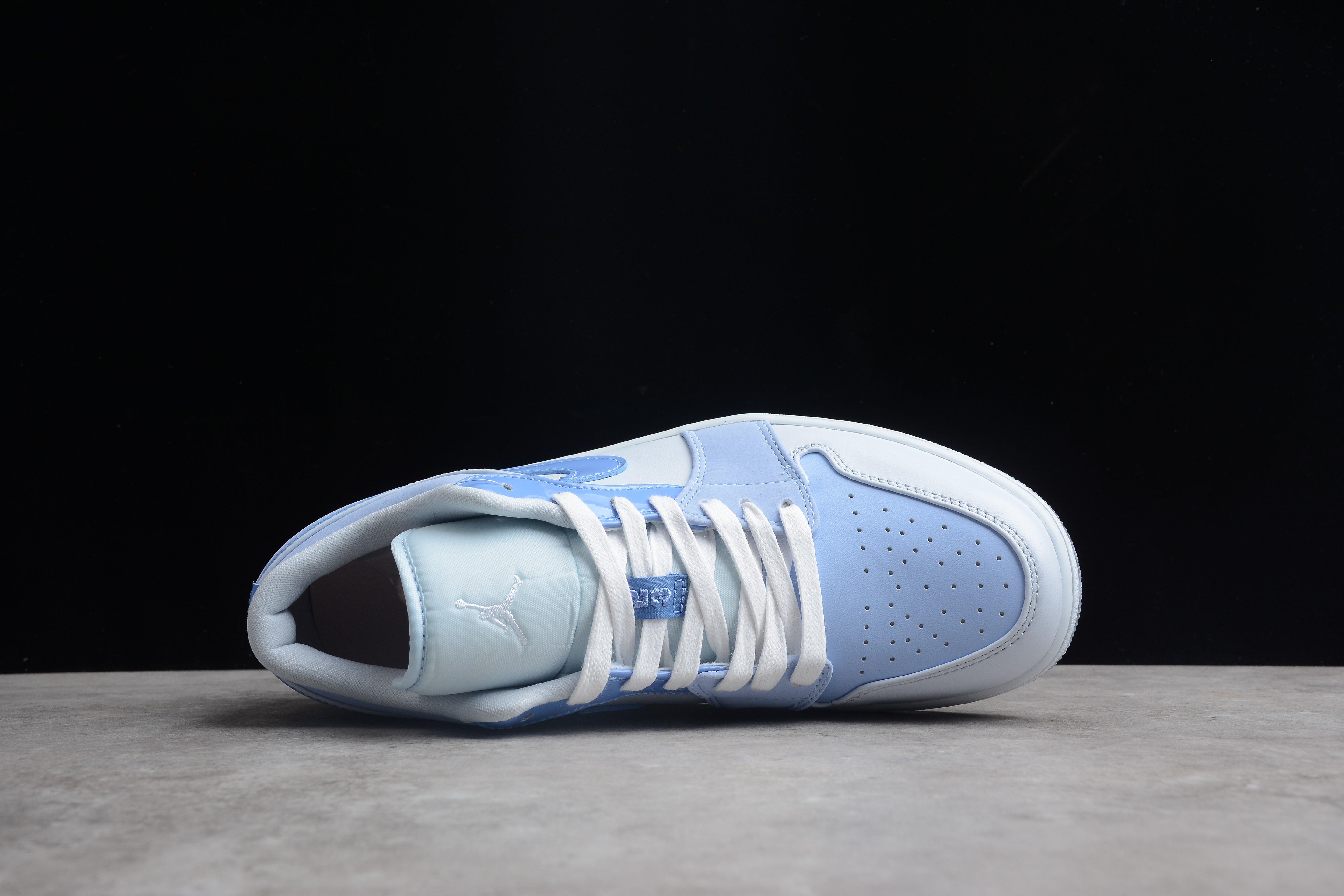 Jordan 1 Low SE Mighty Swooshers