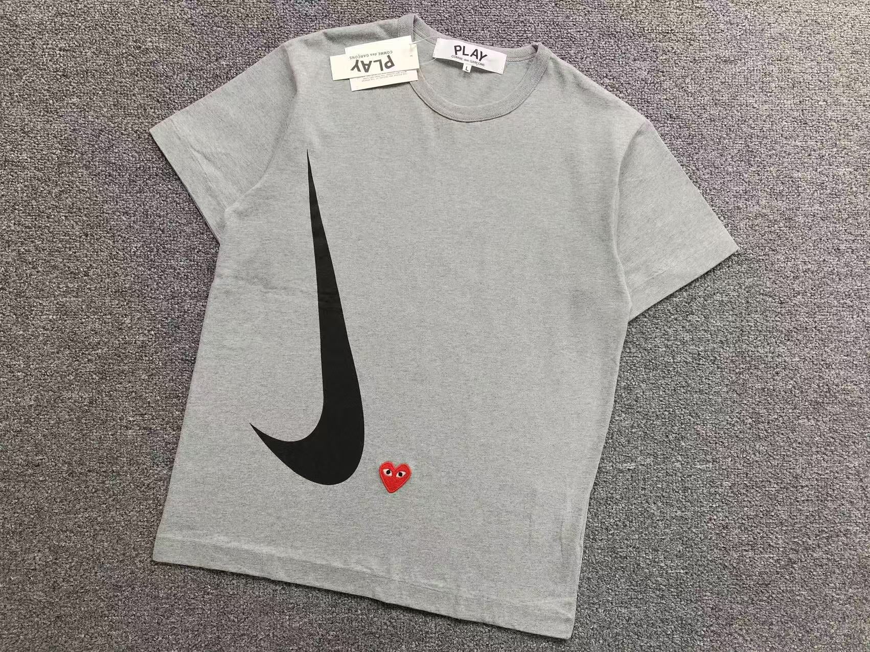 T-Shirt Comme des Garçons PLAY X Nike