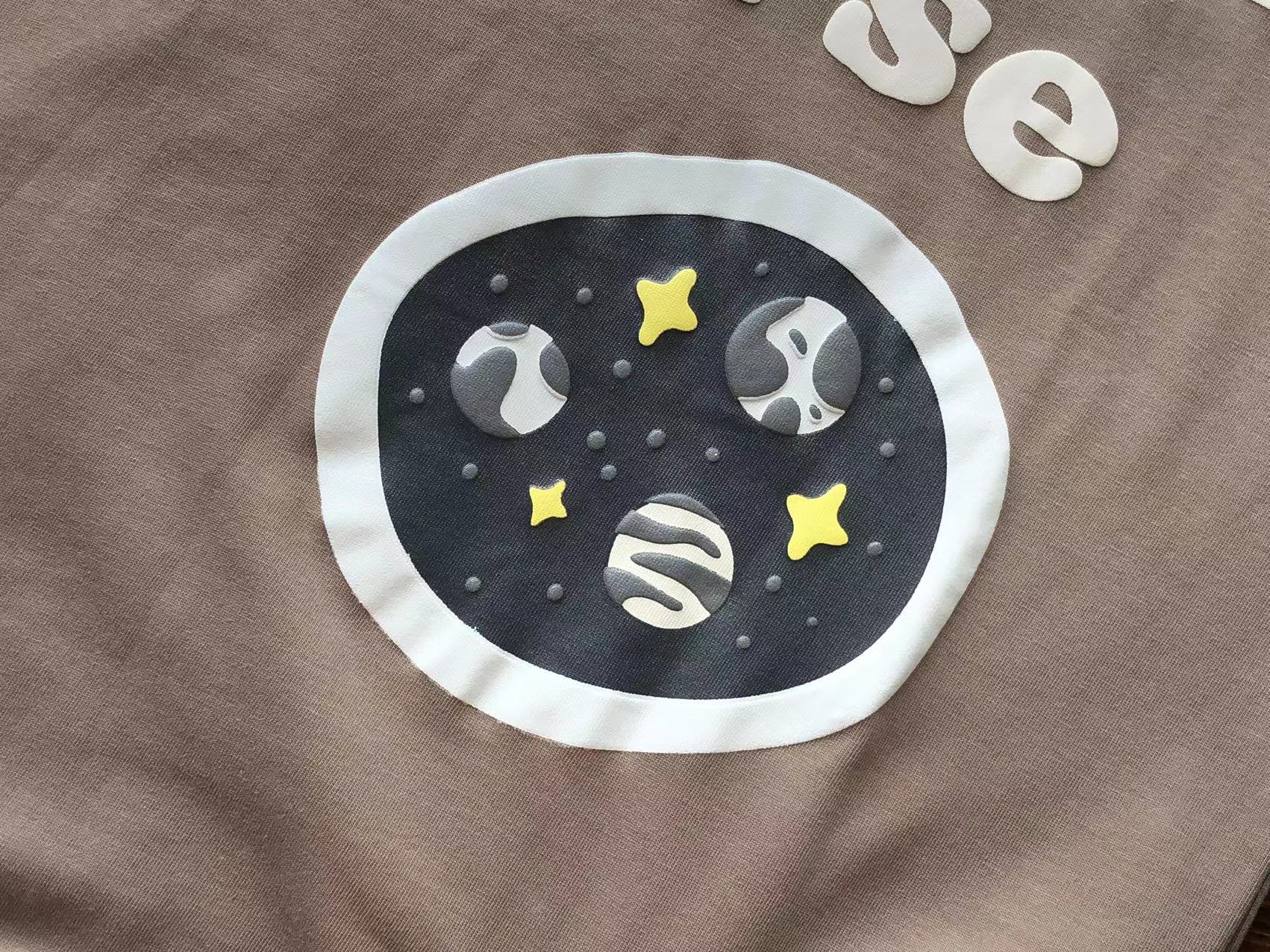 T-Shirt Broken Planet Trust Your Universe