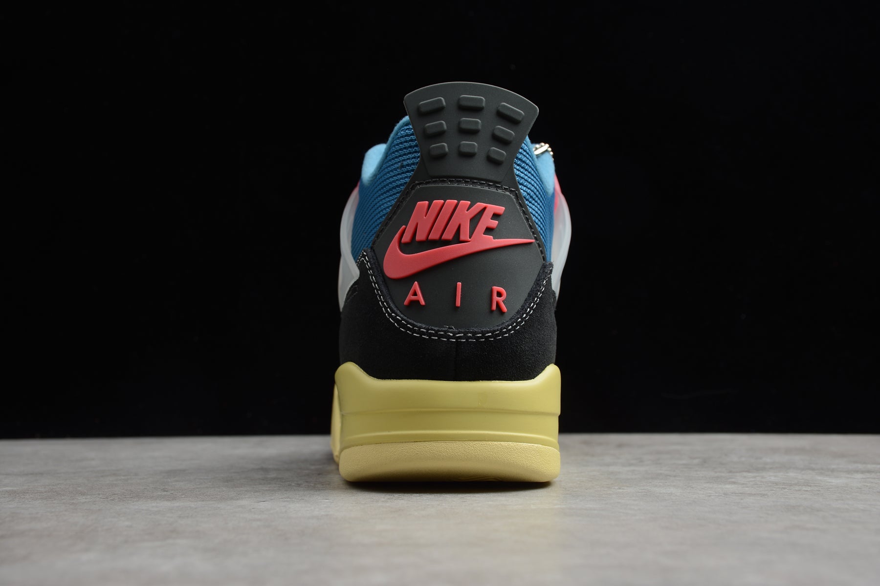 Jordan 4 Retro Union Off Noir