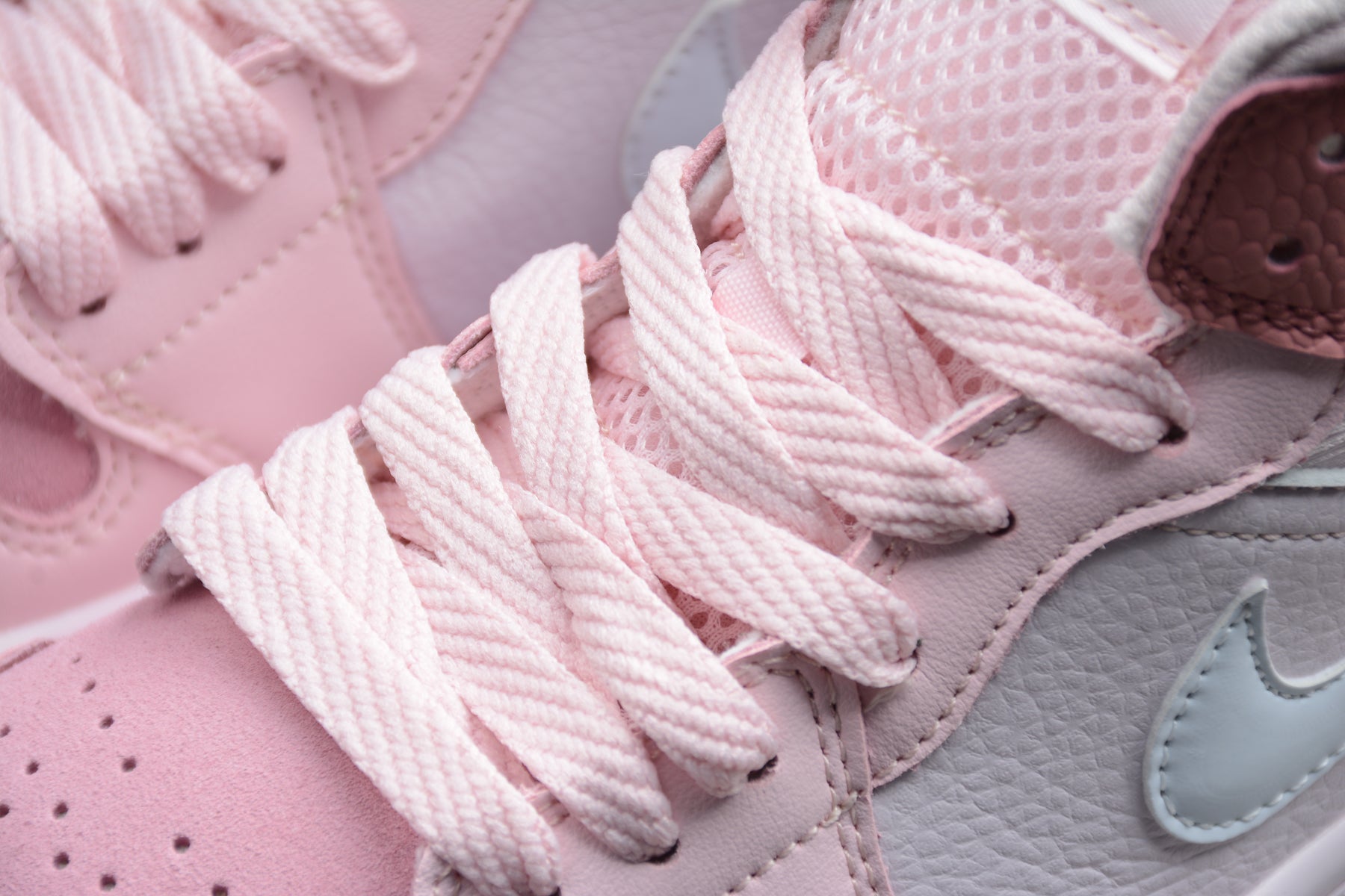 Jordan 1 Mid Digital Pink