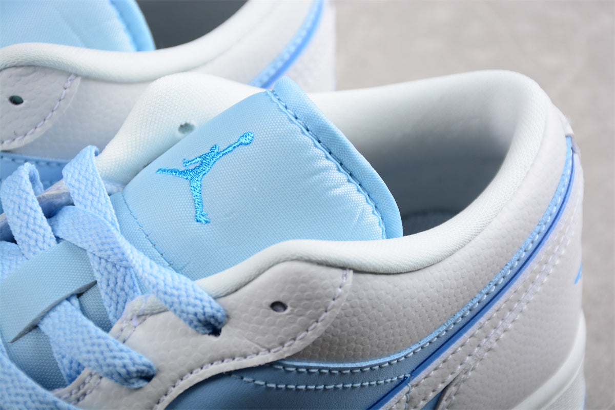 Jordan 1 Low SE Reverse Ice Blue