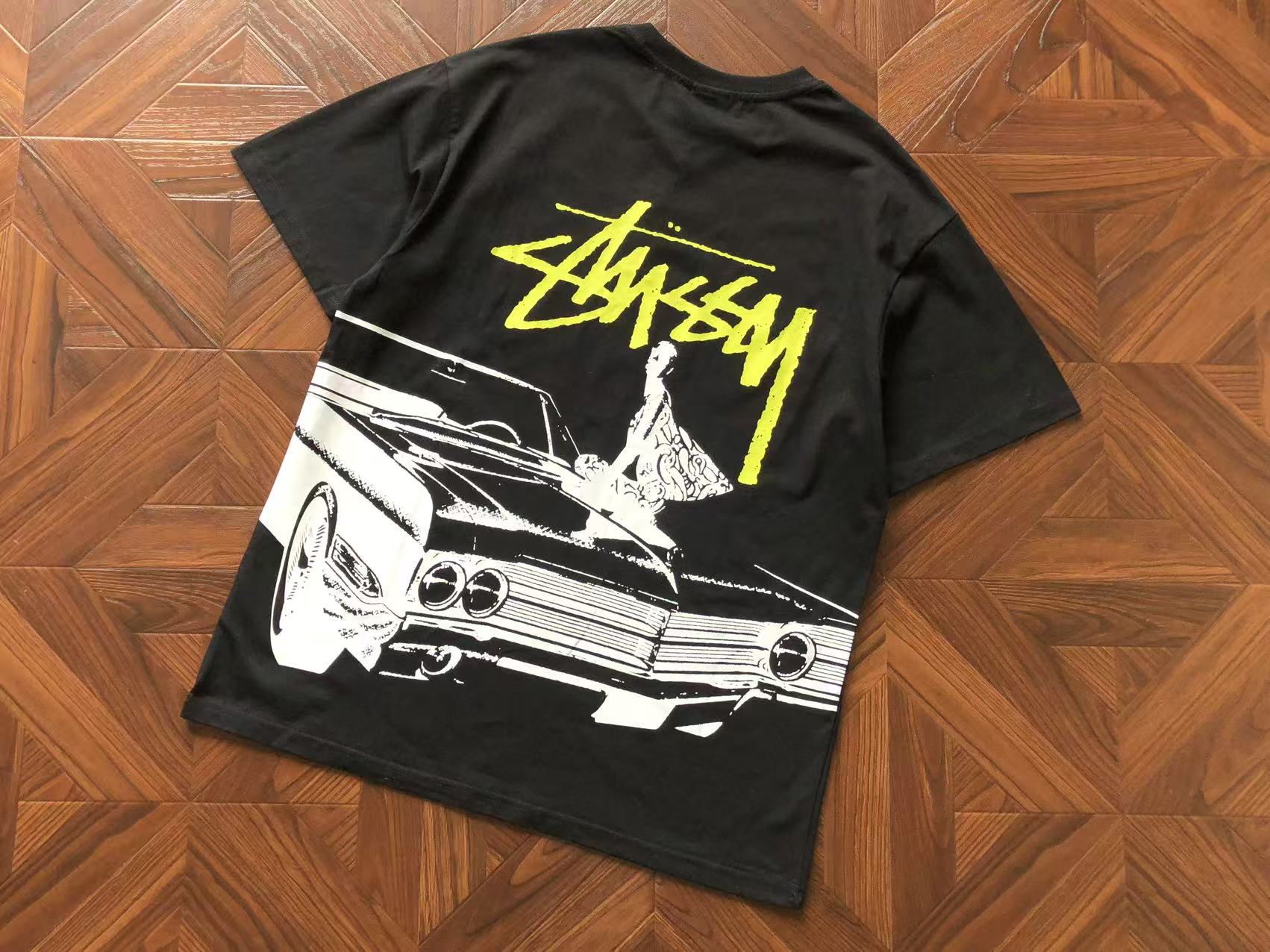 T-Shirt Stussy