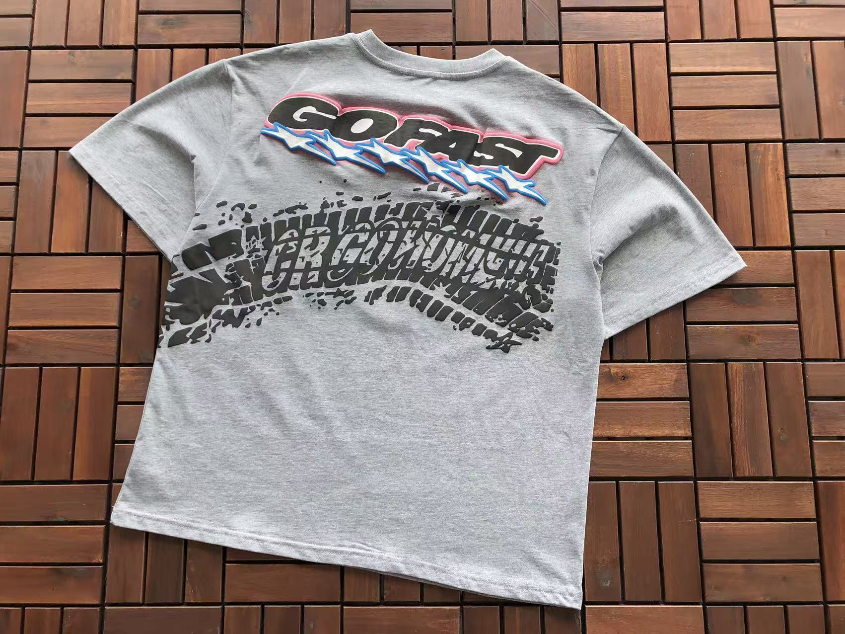 T-Shirt Broken Planet