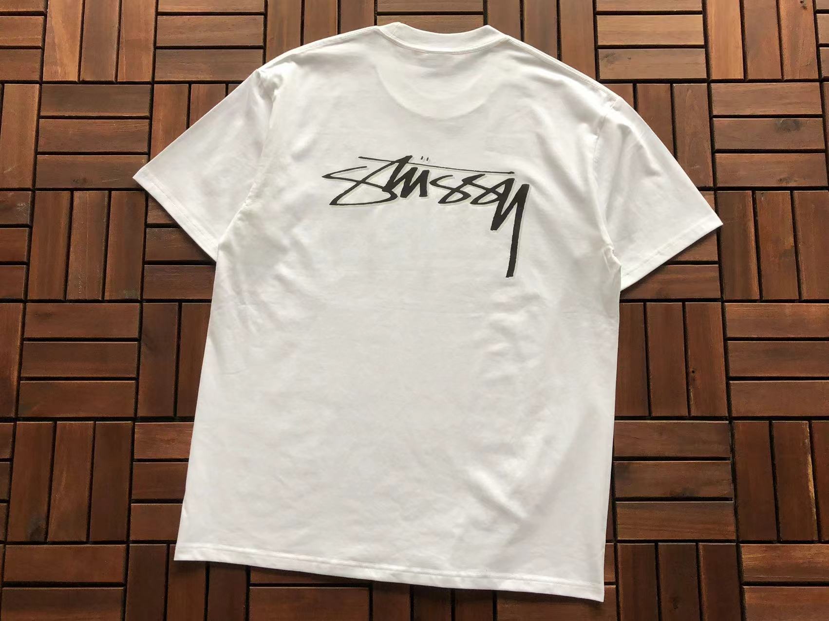 T-Shirt Stussy