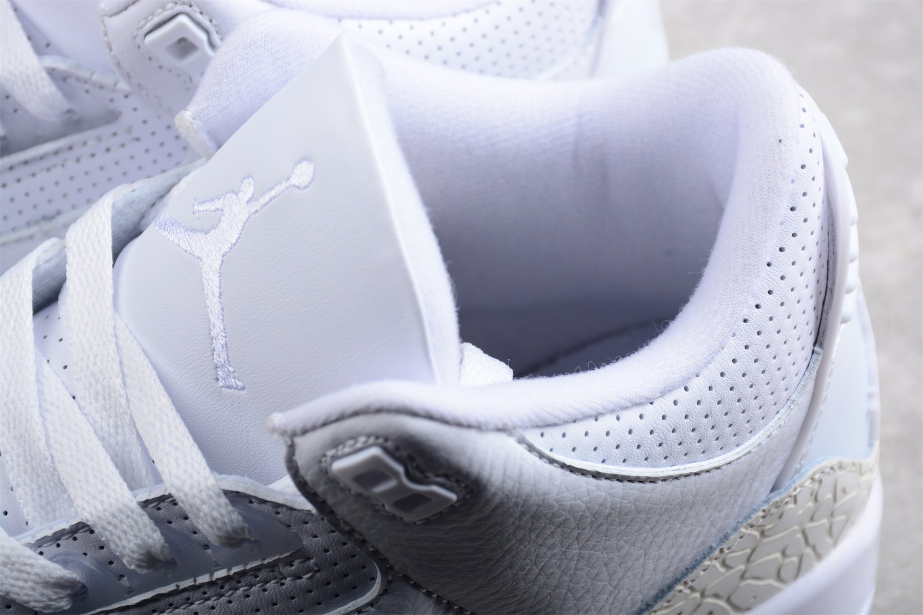 Jordan 3 Retro Pure White