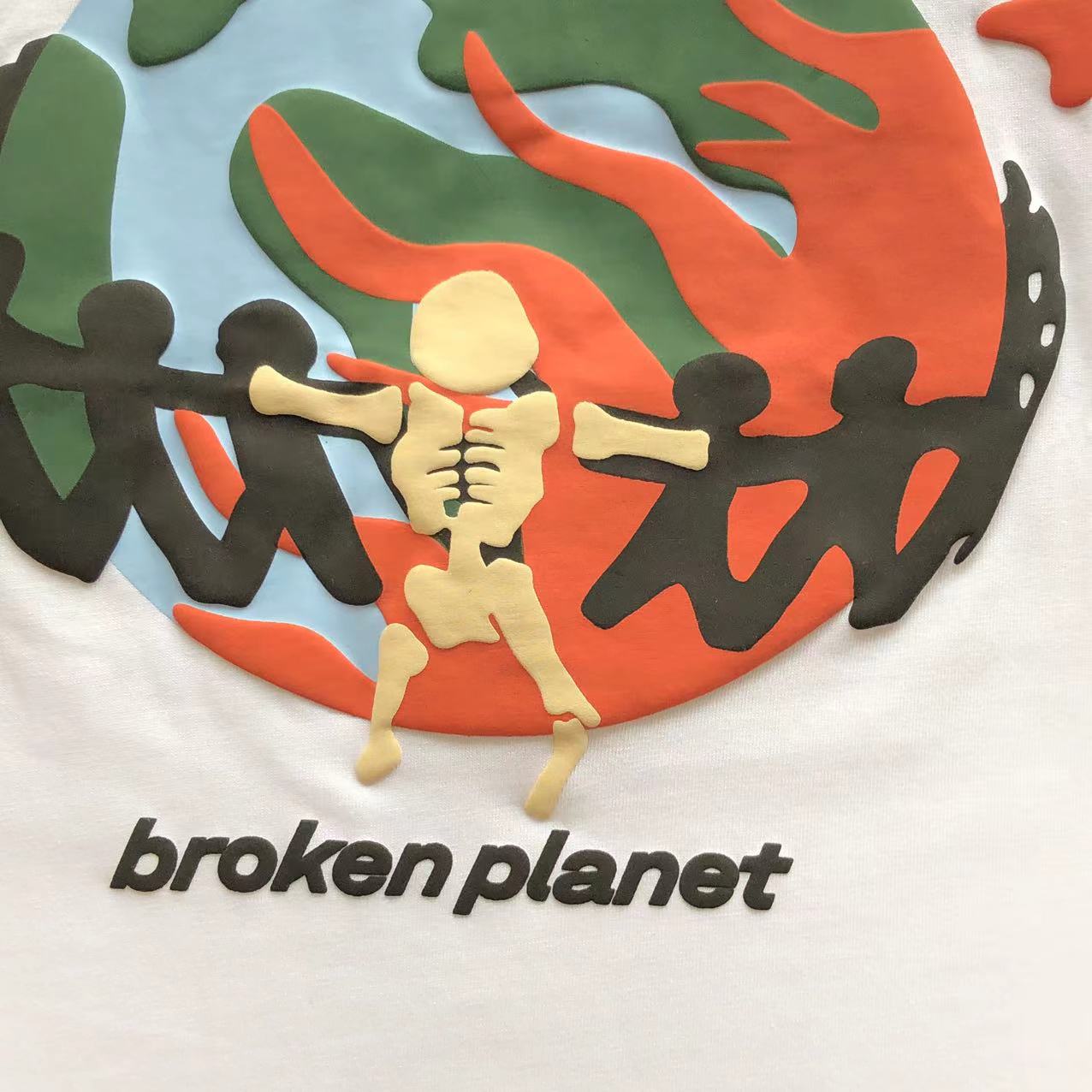 T-Shirt Broken Planet Do Moore Good
