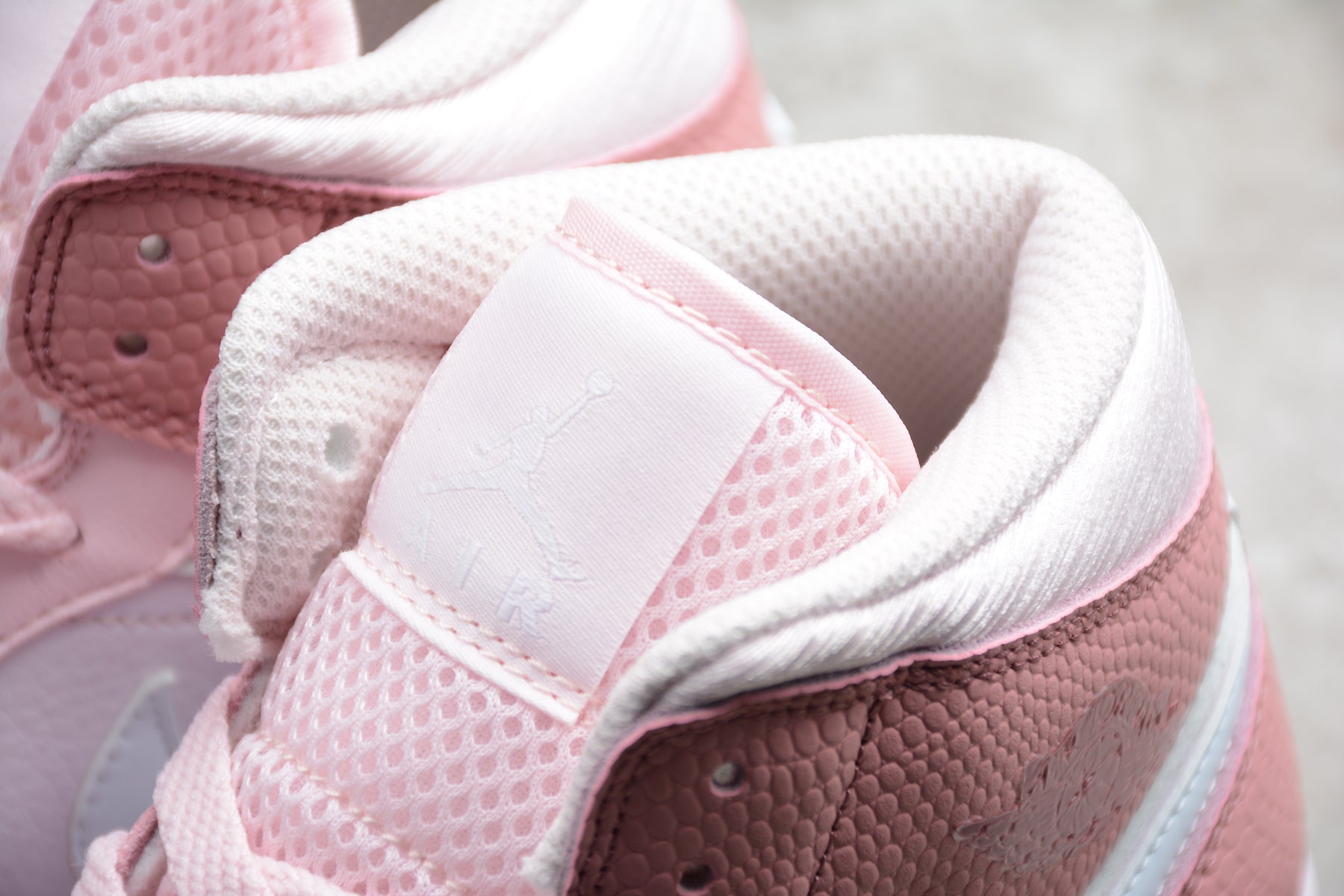 Jordan 1 Mid Digital Pink