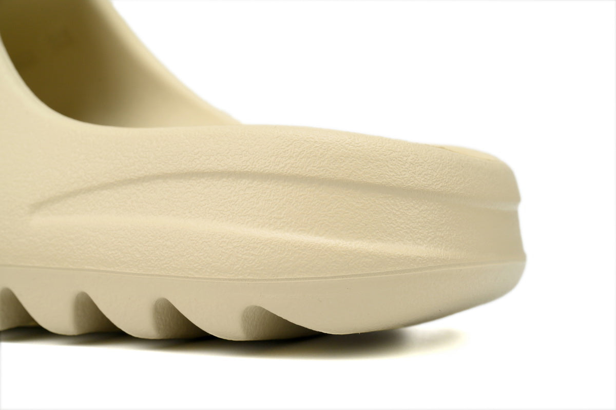 Yeezy Slide Bone
