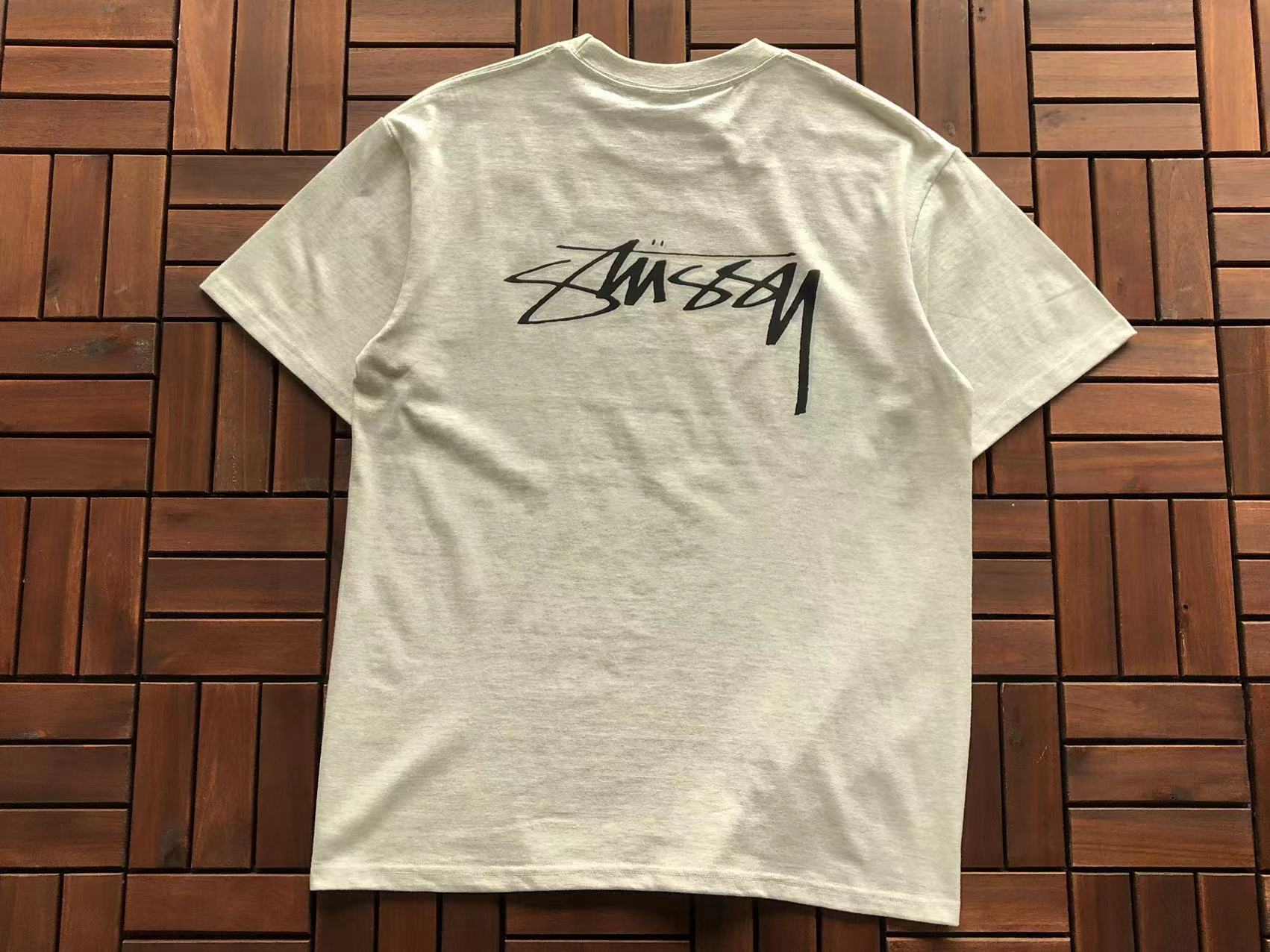 T-Shirt Stussy