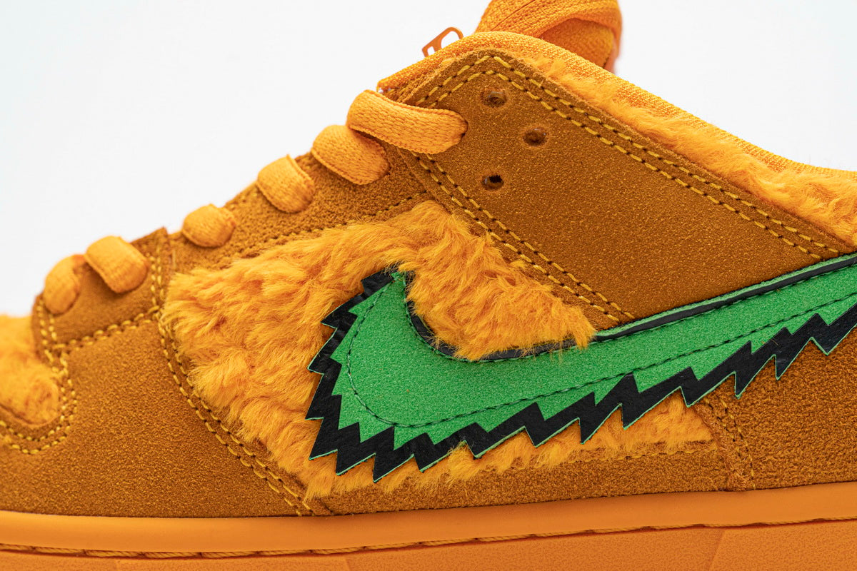 Nike Dunk SB Grateful Dead Bears Orange