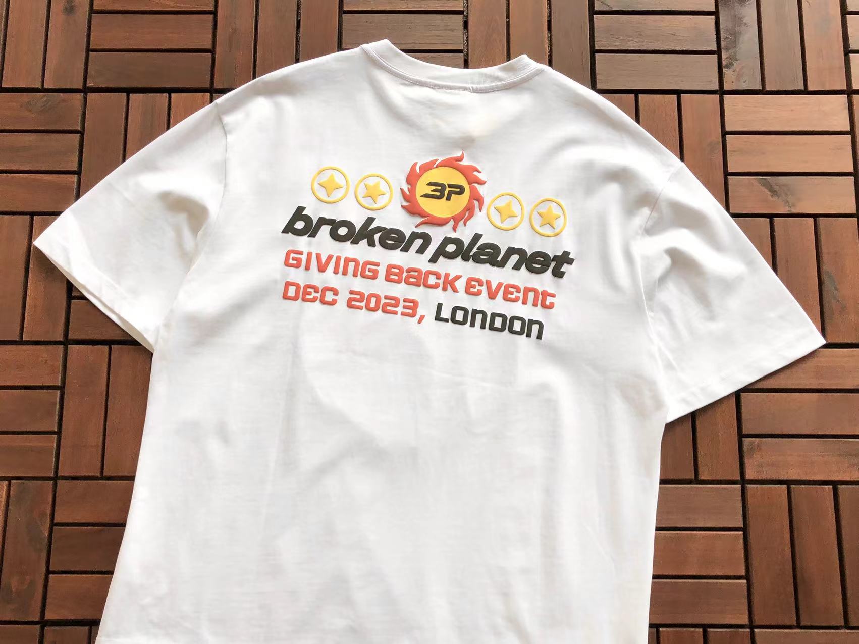 T-Shirt Broken Planet Do Moore Good