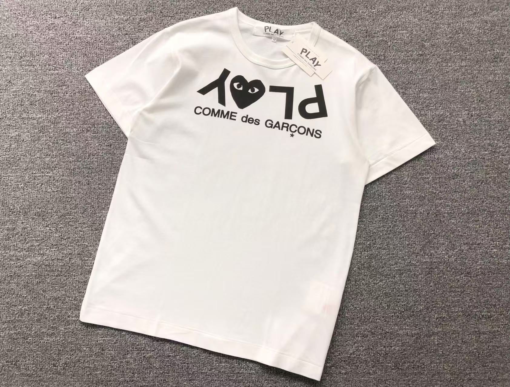T-Shirt Comme des Garçons PLAY