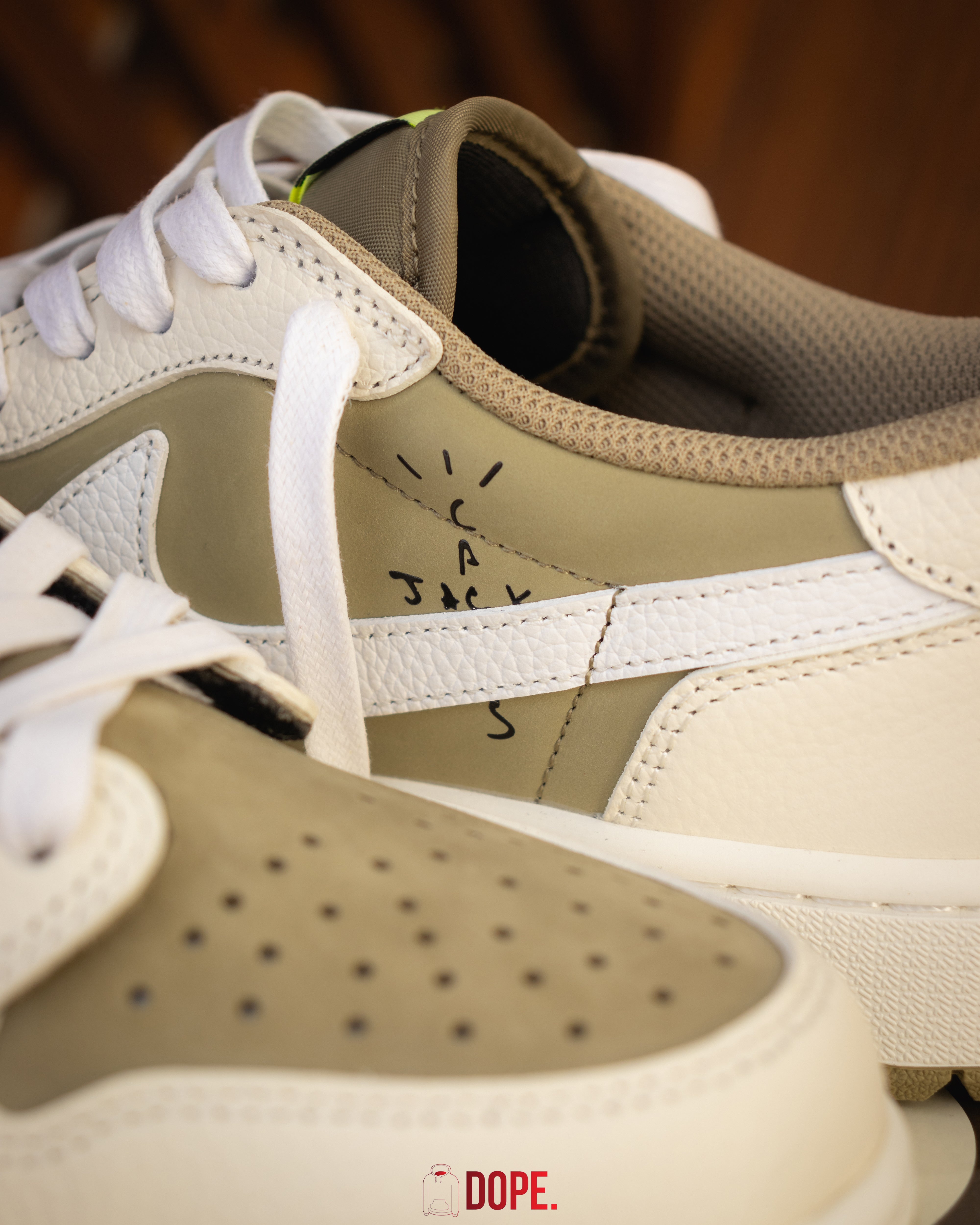 Jordan 1 Retro Low Golf Travis Scott Neutral Olive