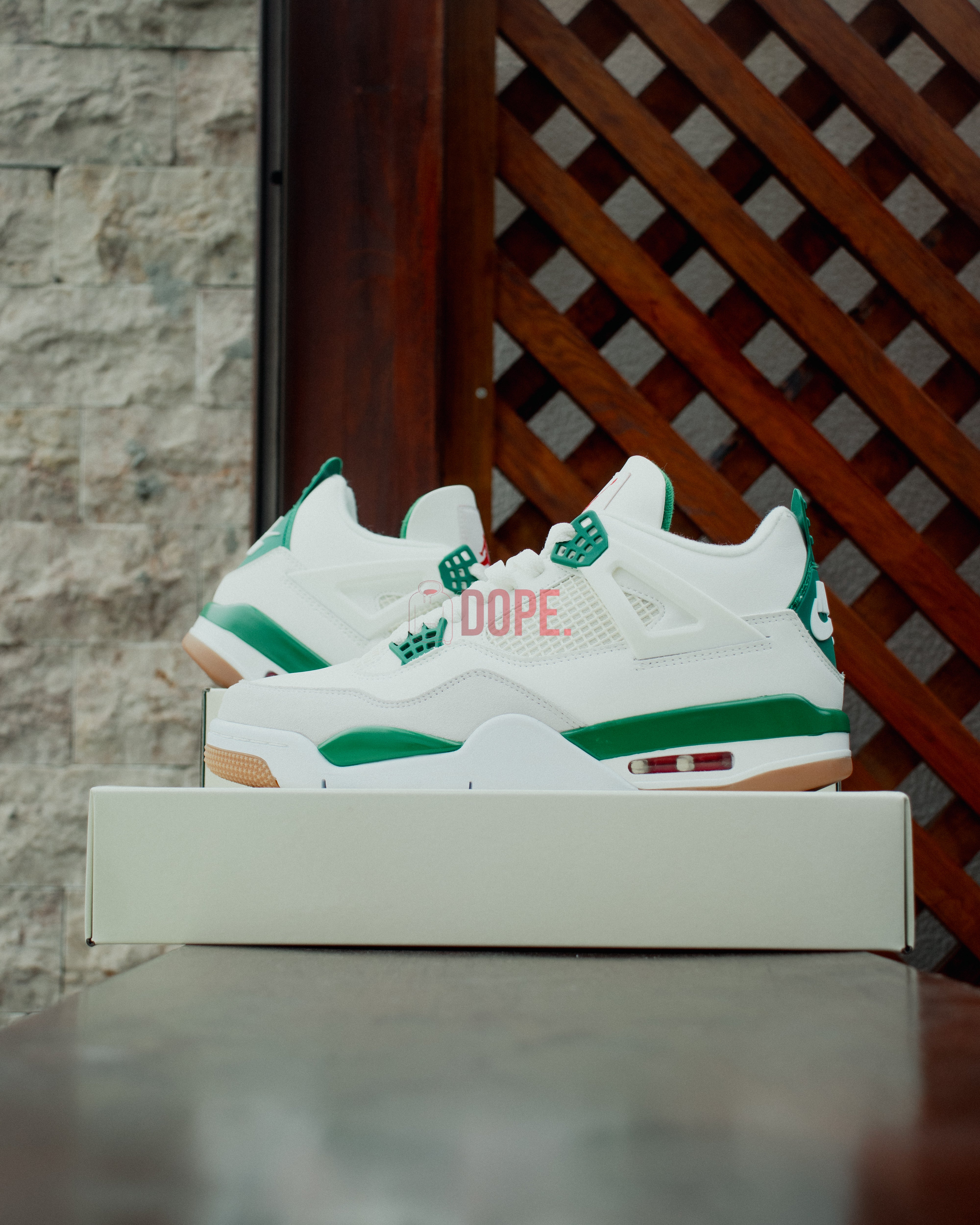 Jordan 4 Retro SB Pine Green
