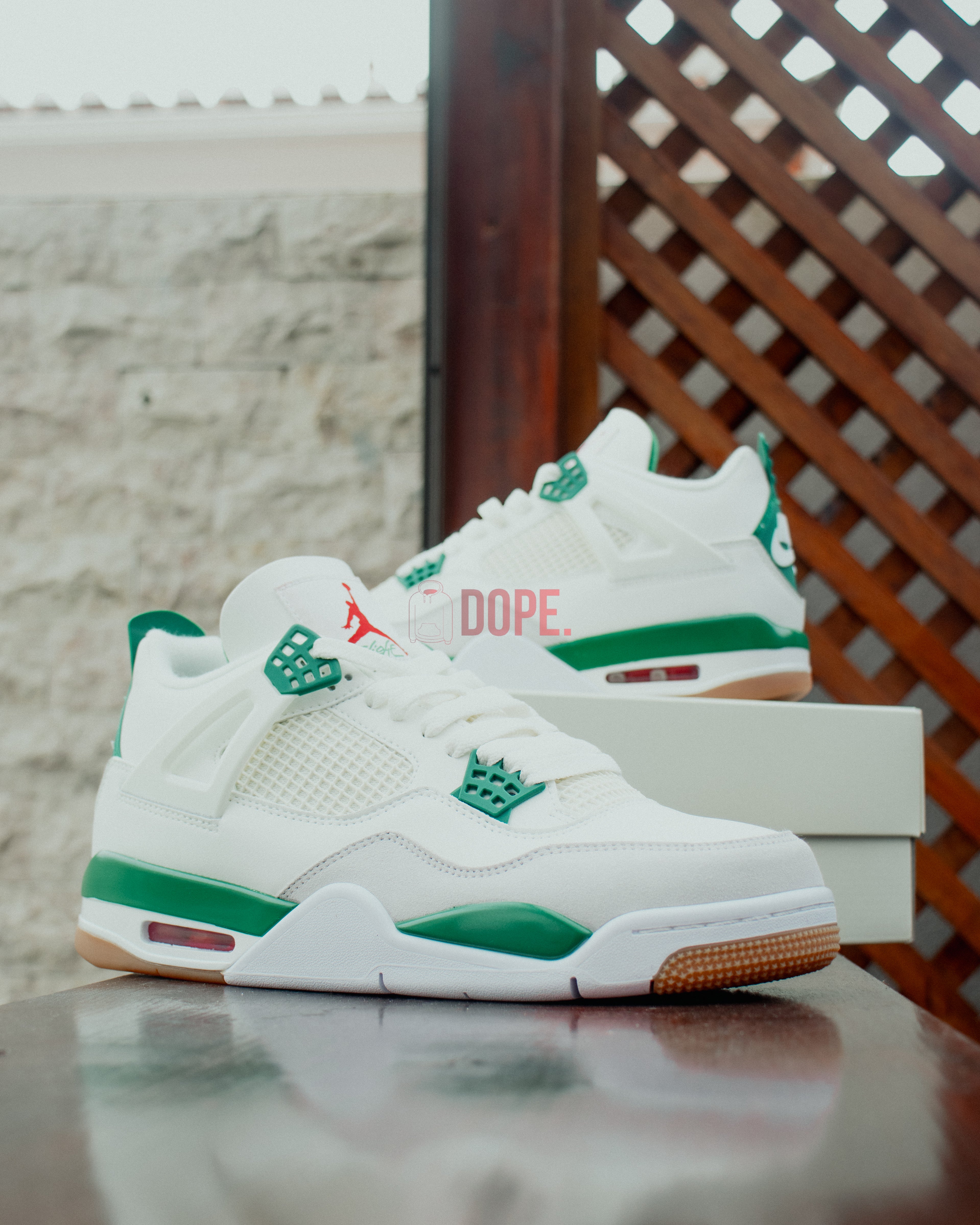 Jordan 4 Retro SB Pine Green
