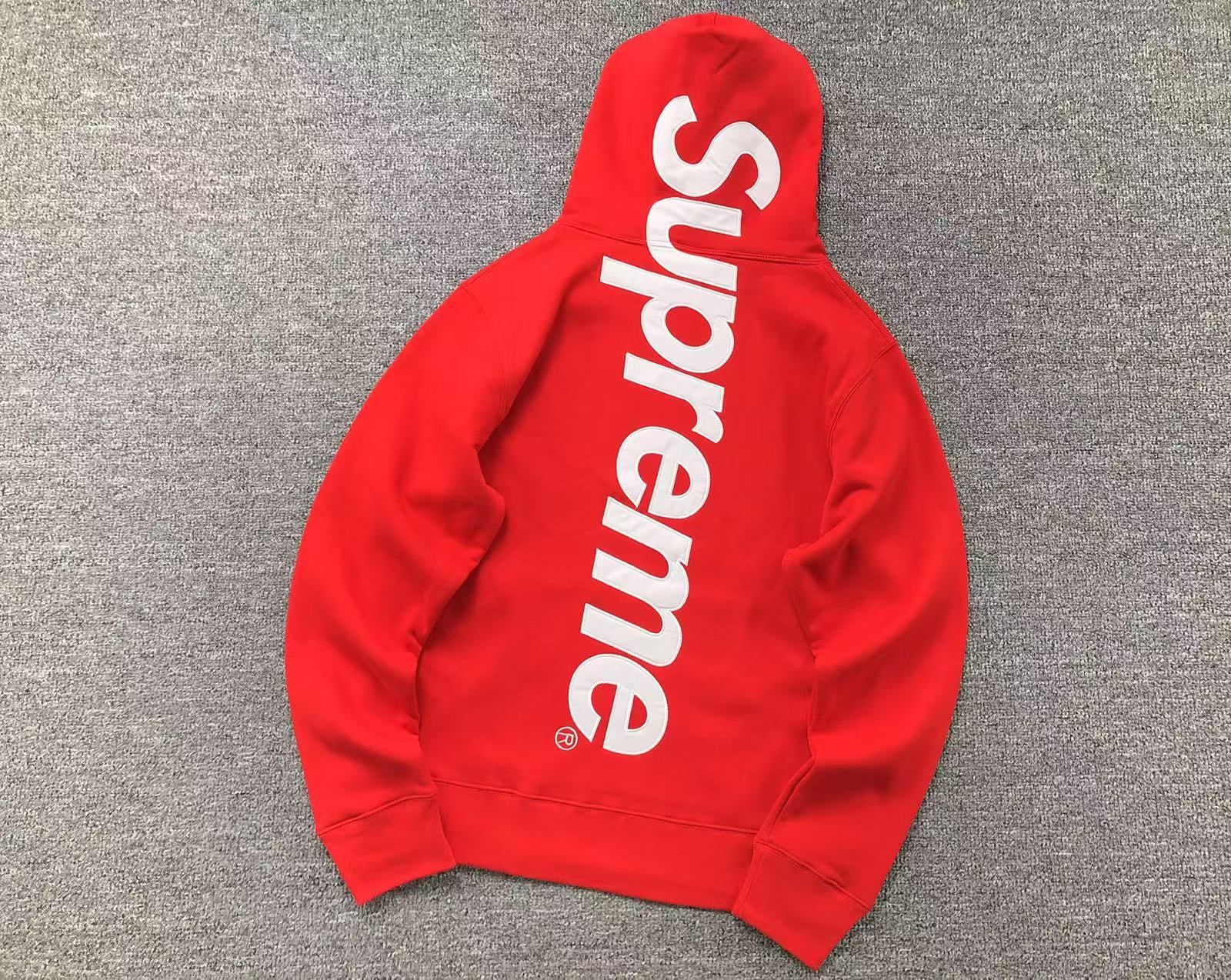 Supreme Hoodie