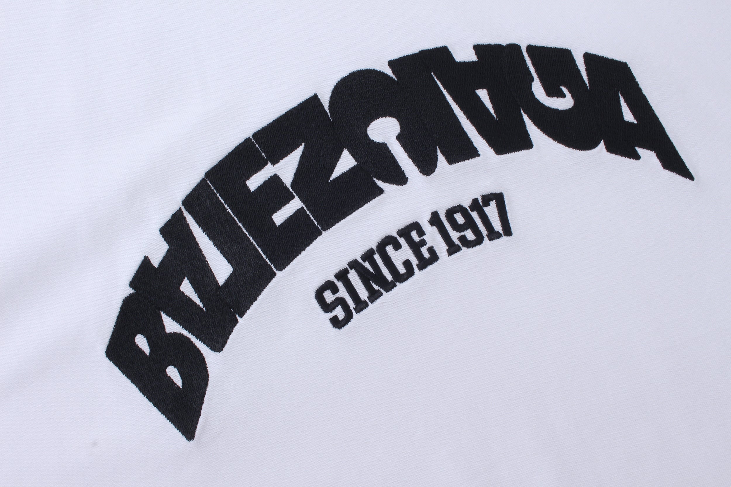 T-Shirt Balenciaga