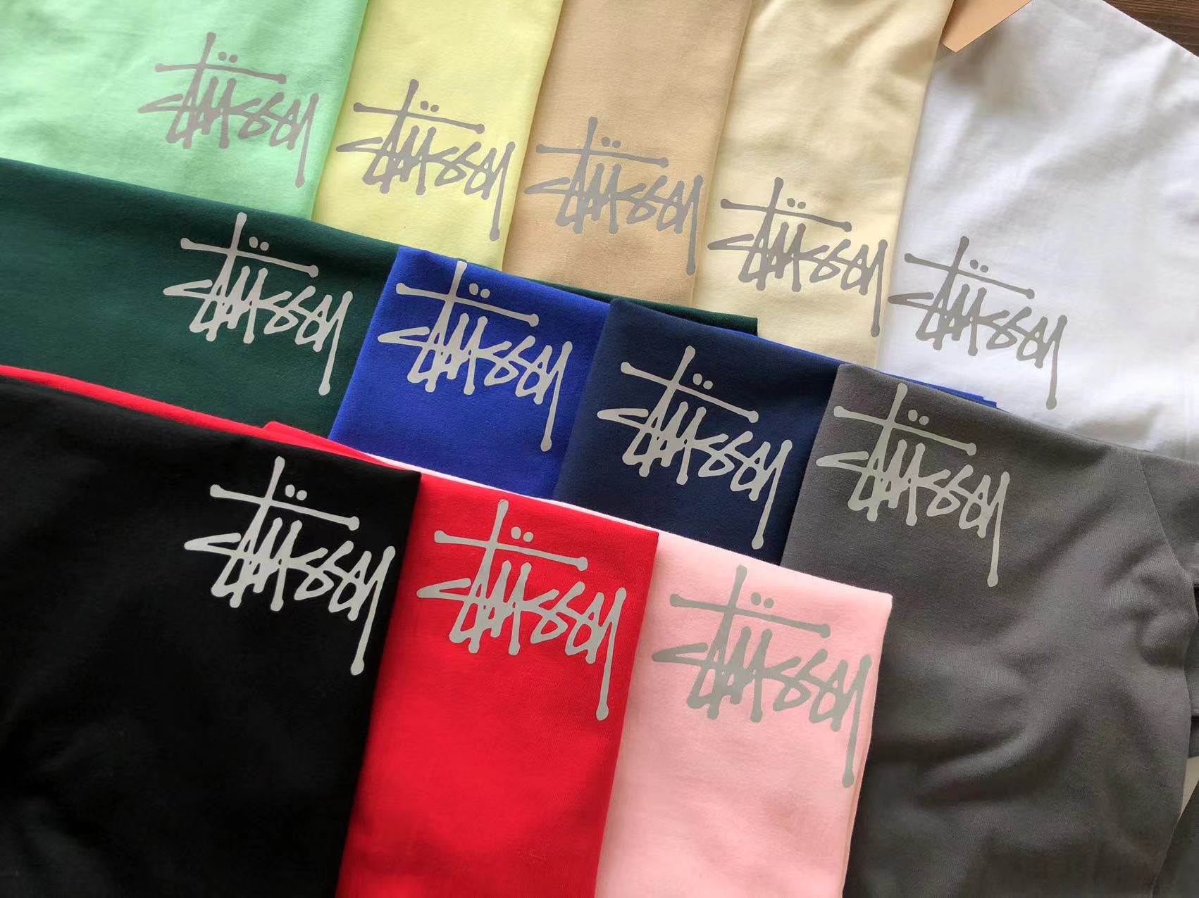 T-Shirt Stussy