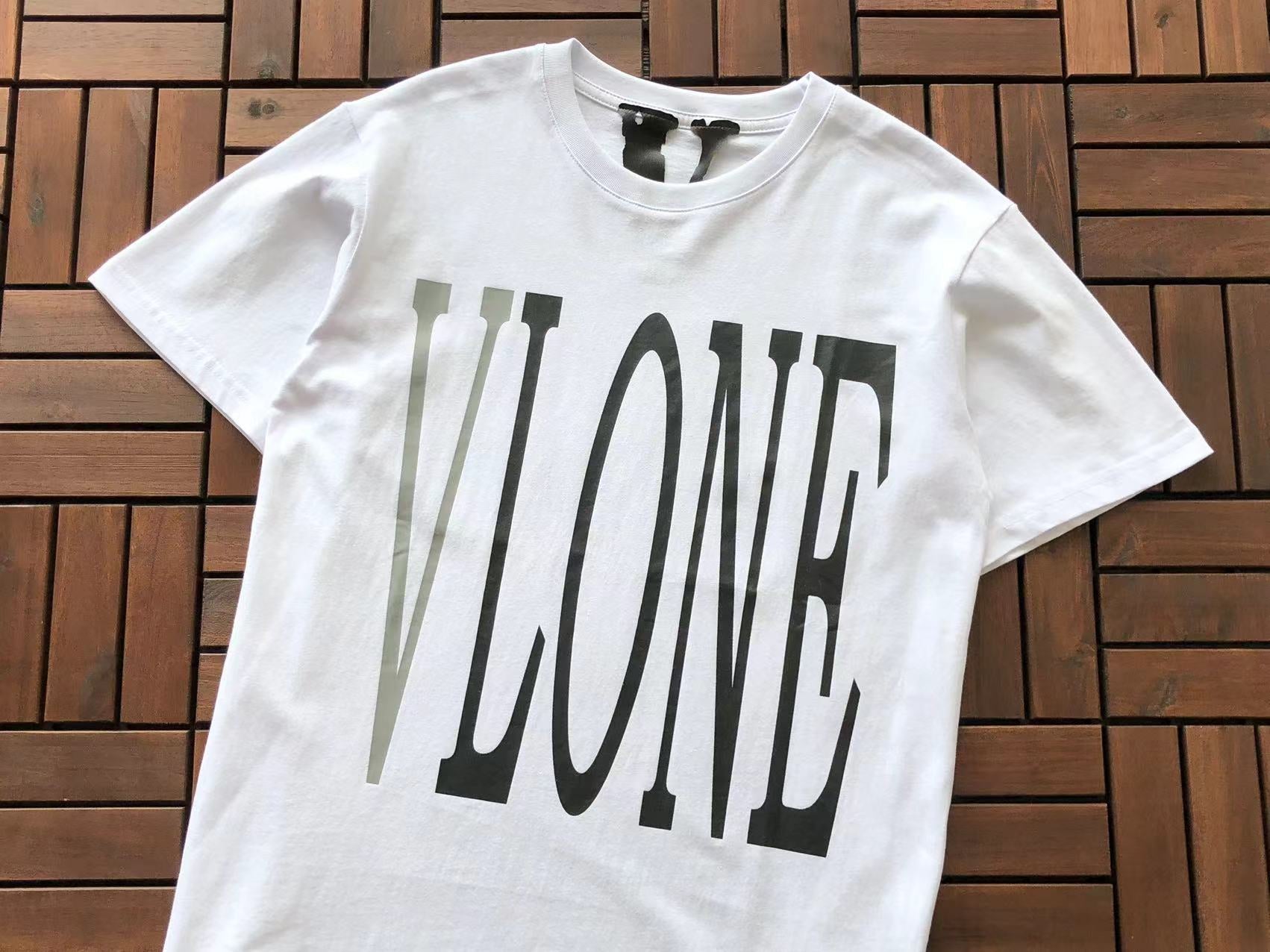 T-Shirt VLone