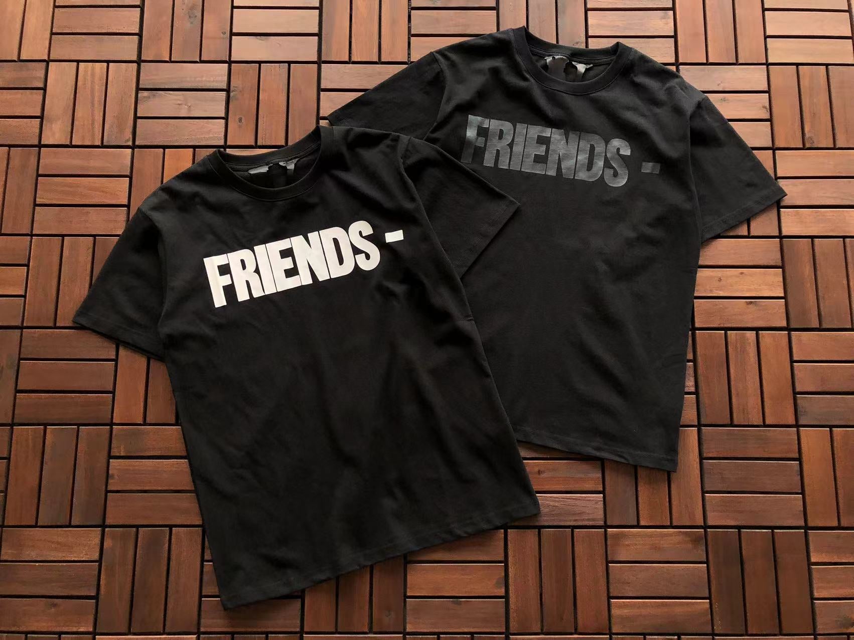 T-Shirt VLone FRIENDS All Black