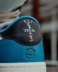 Jordan 1 Retro Low OG SP Fragment x Travis Scott