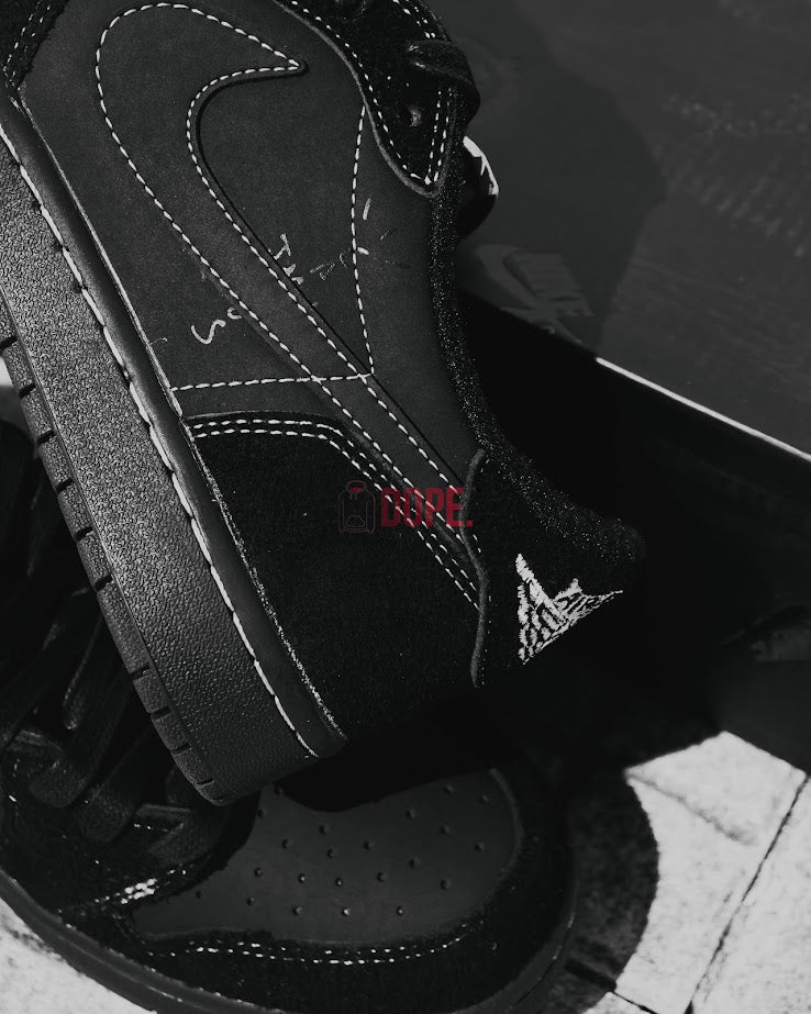 Jordan 1 Retro Low OG SP Travis Scott Black Phantom