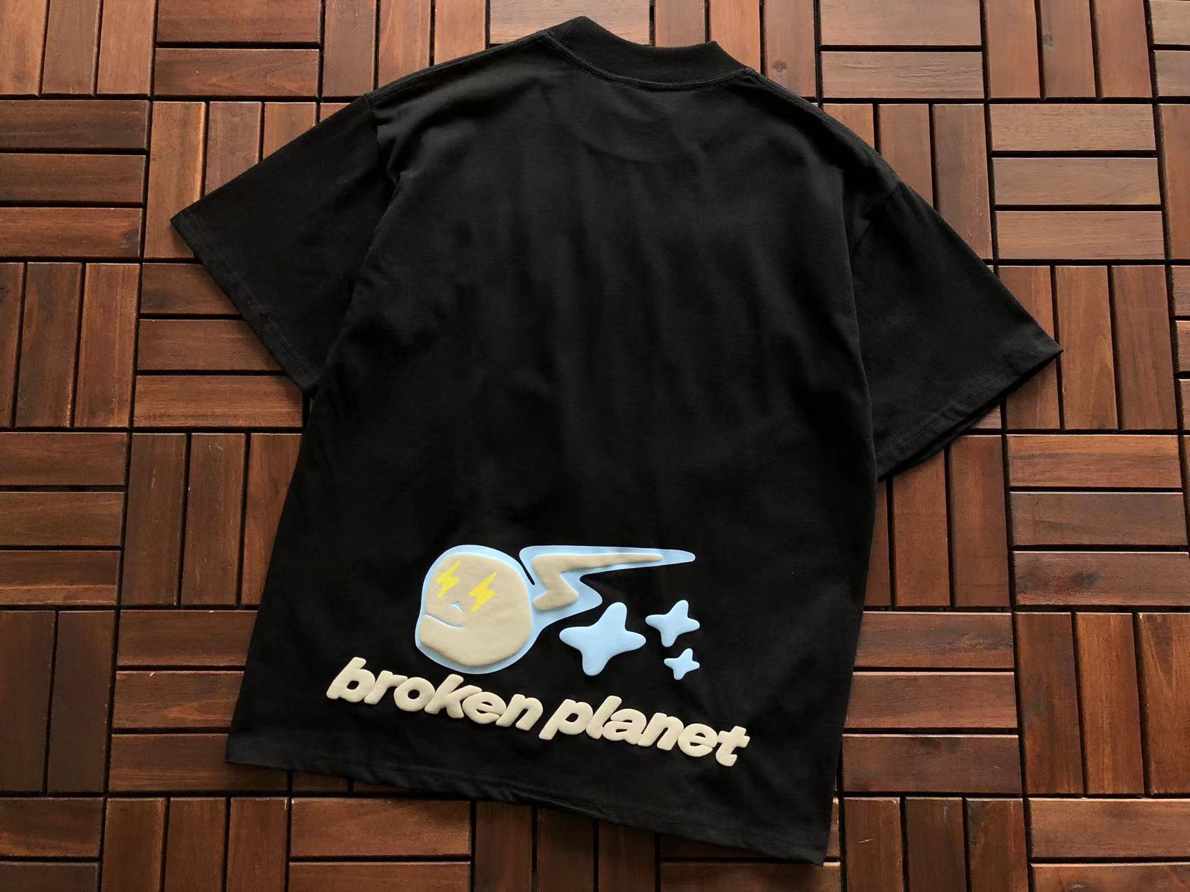 T-Shirt Broken Planet Seed of Light