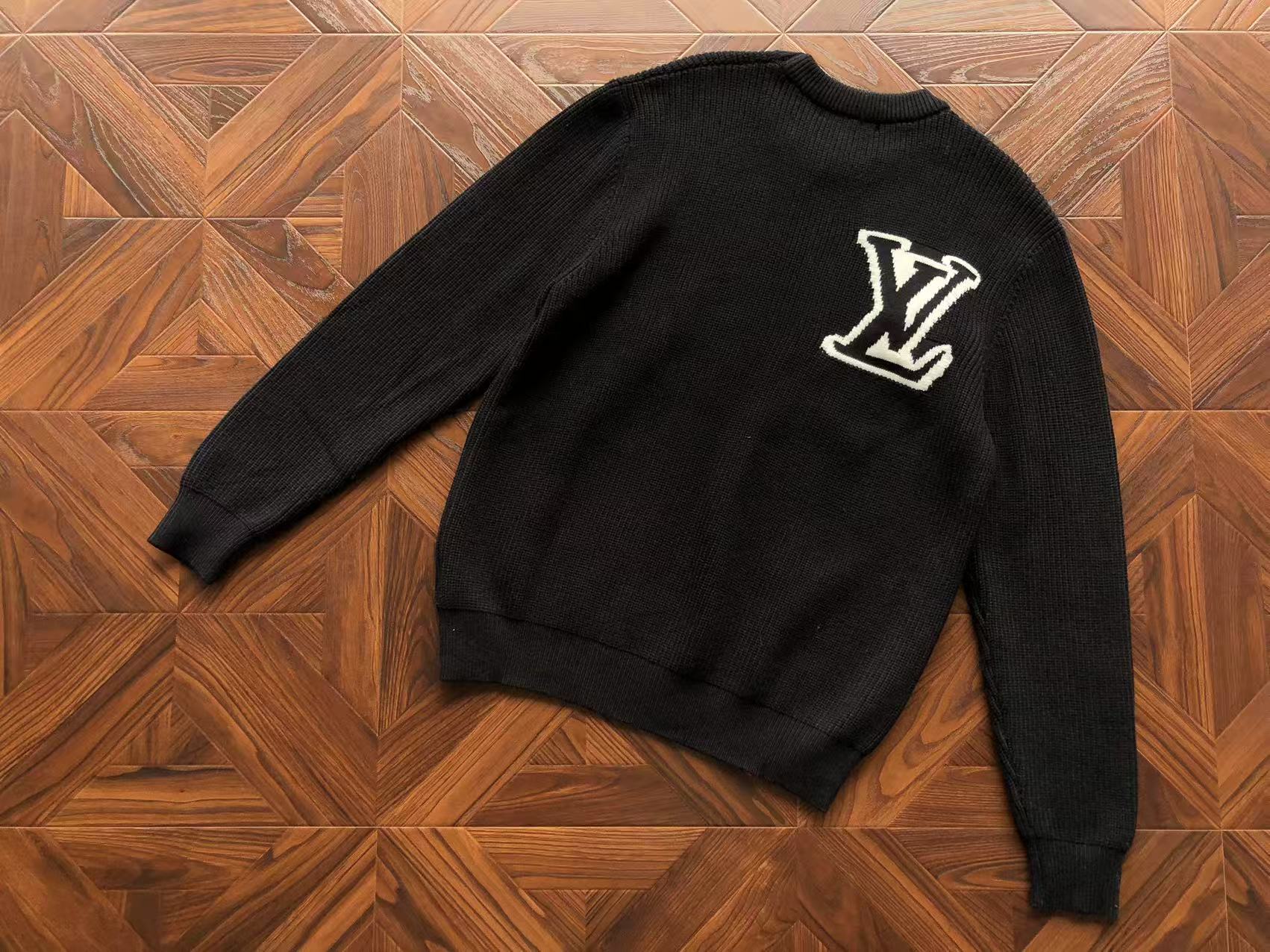 LV Sweater
