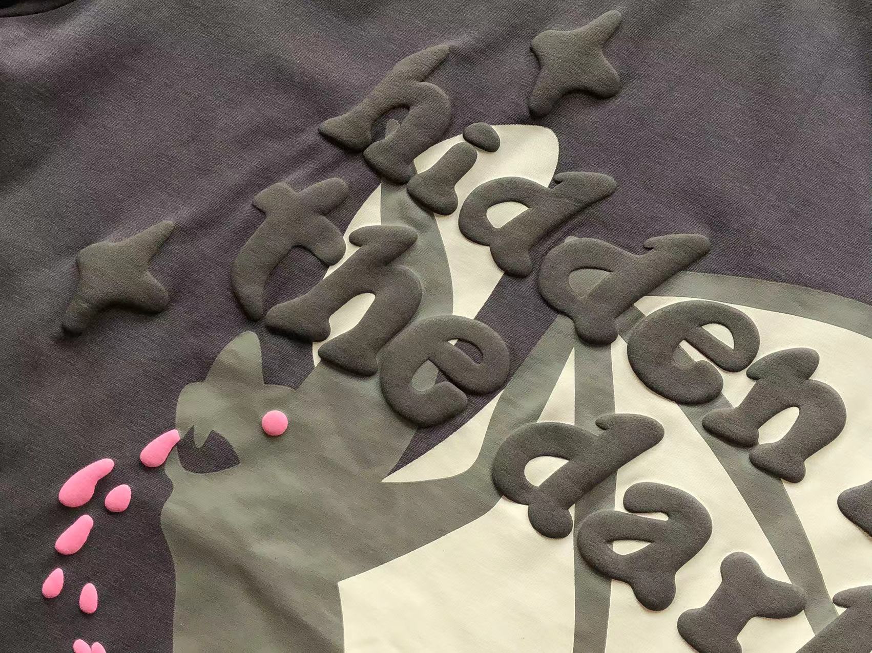 T-Shirt Broken Planet Hidden in the dark