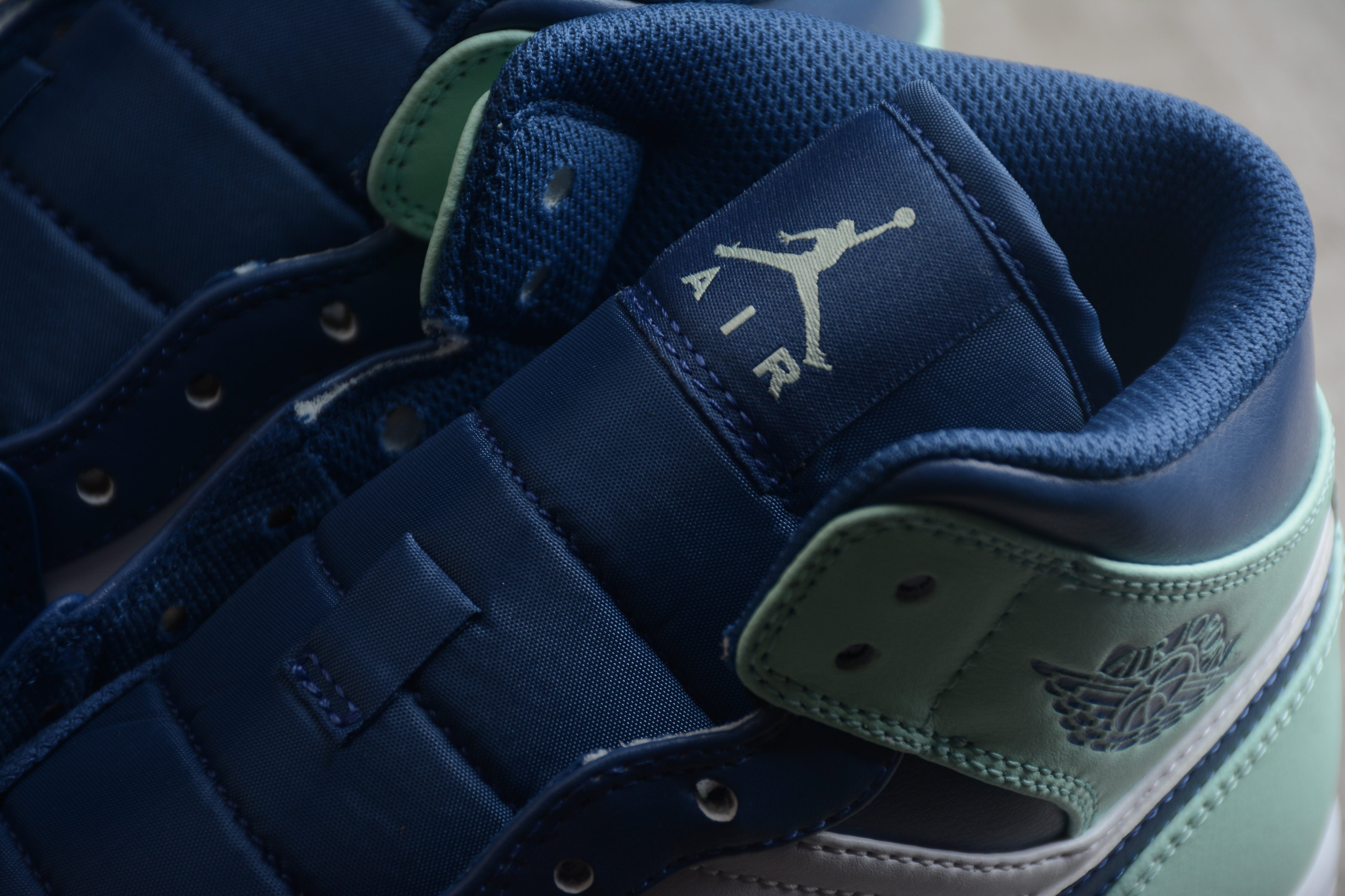 Jordan 1 Mid Mystic Navy Mint Foam