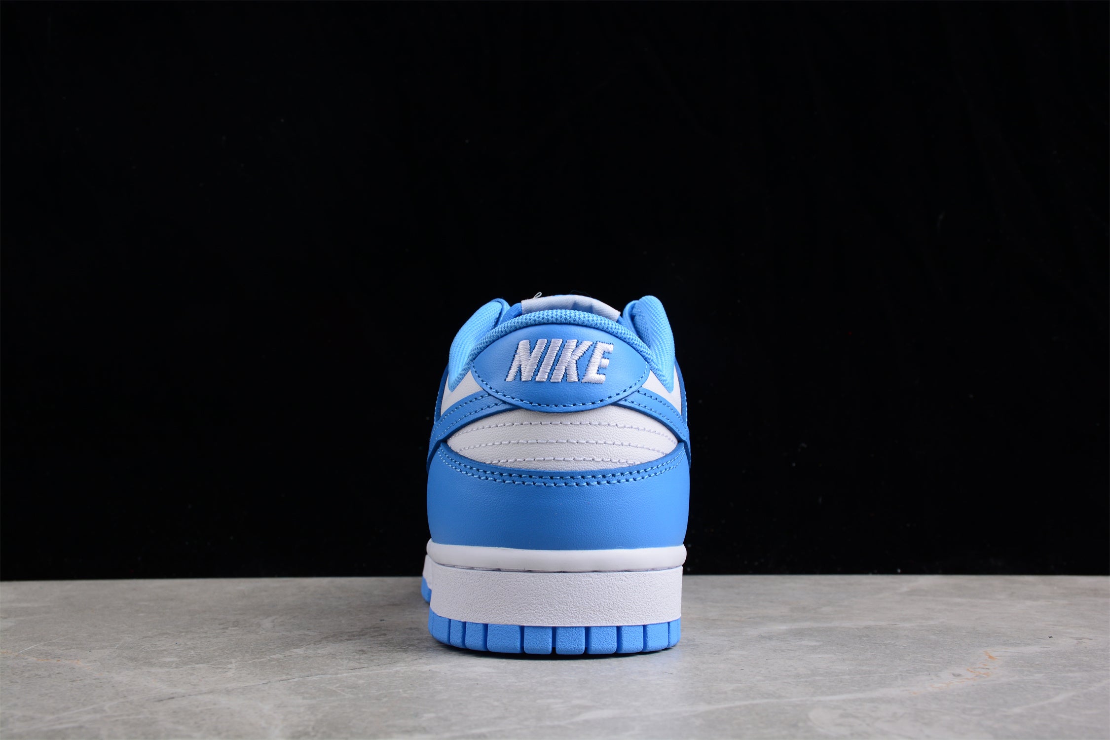 Nike Dunk UNC