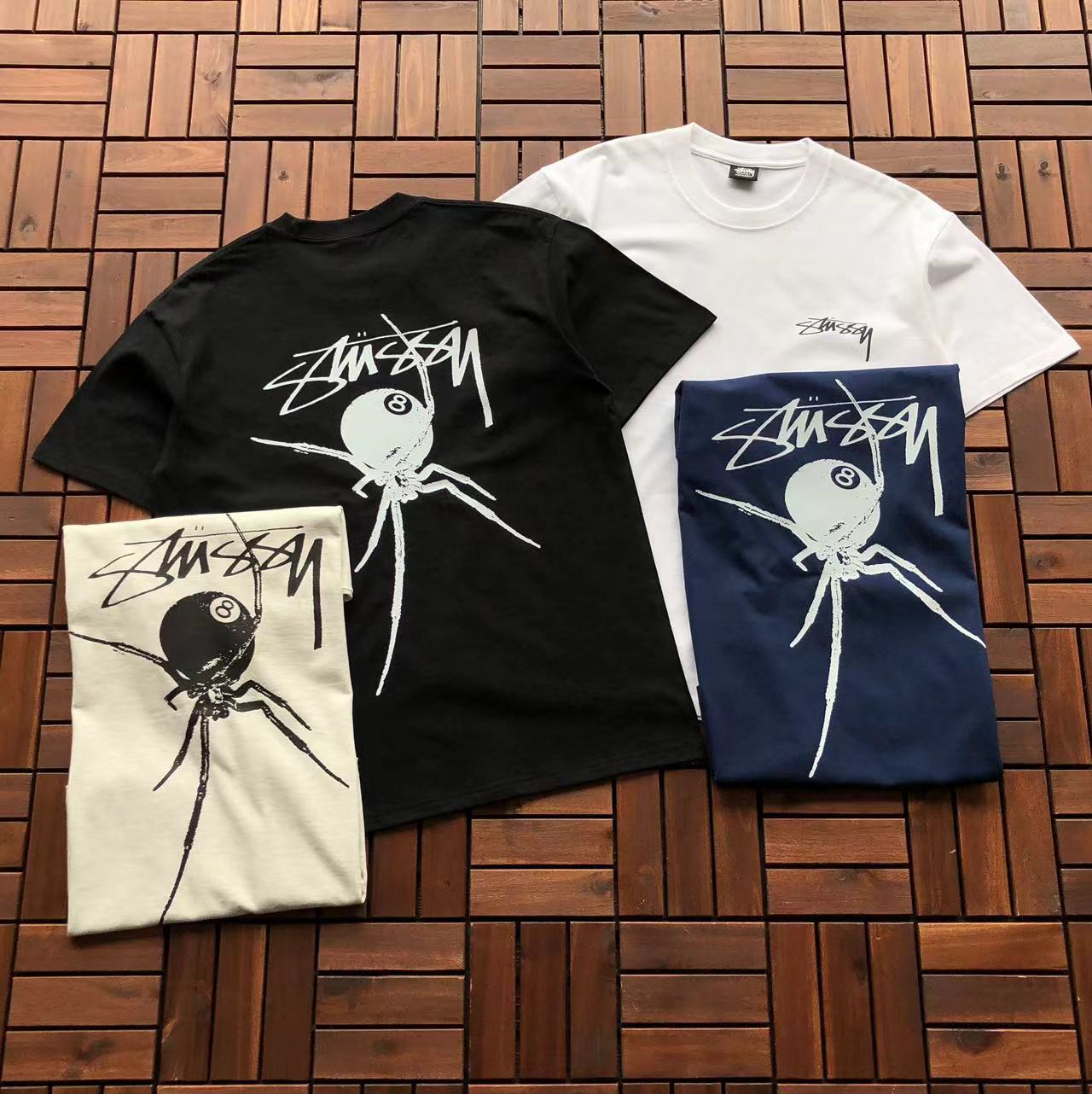 T-Shirt Stussy