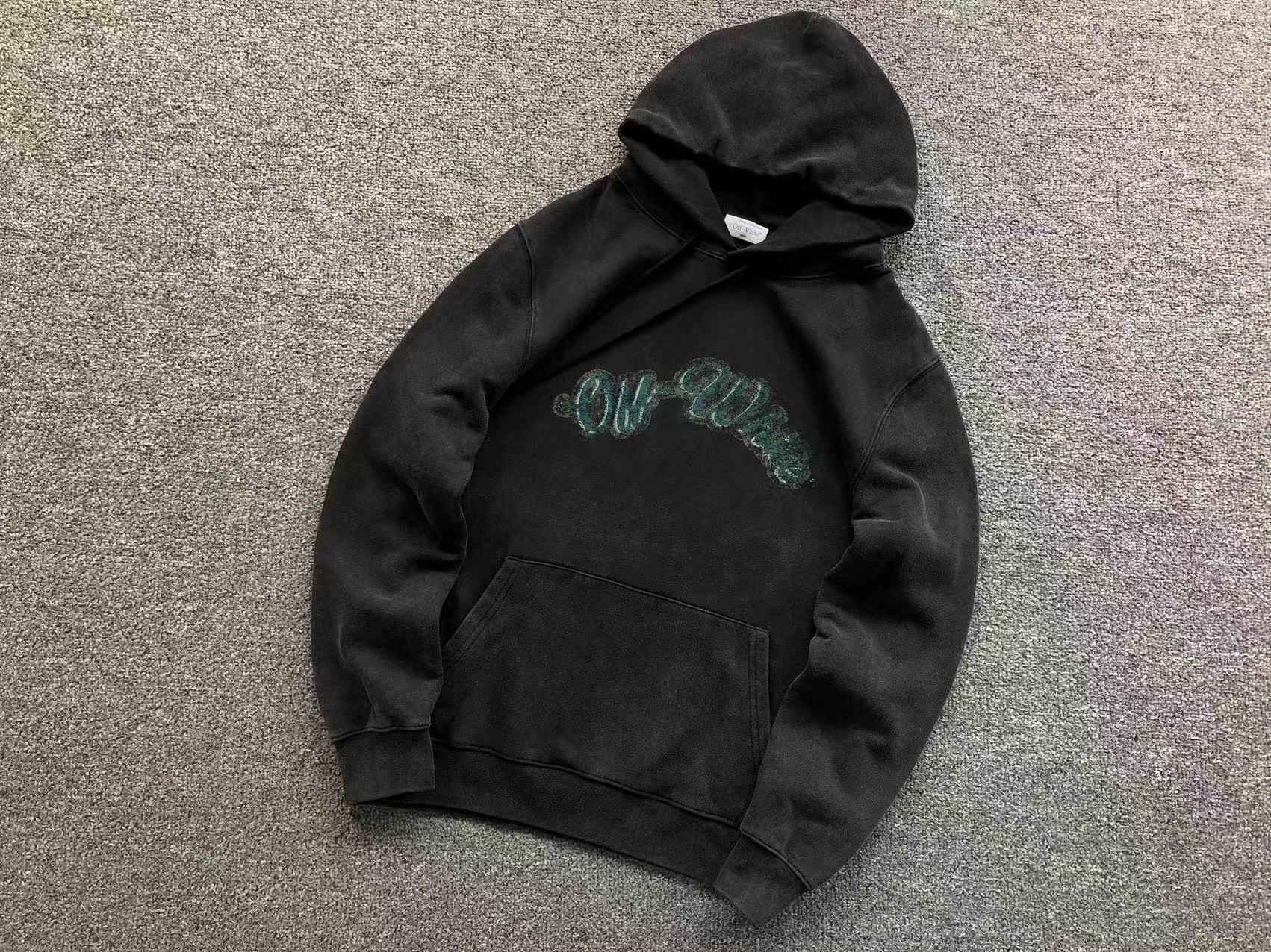 Off-White Hoodie (NEW)