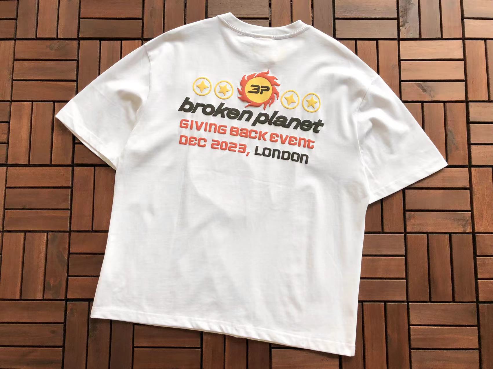 T-Shirt Broken Planet Do Moore Good