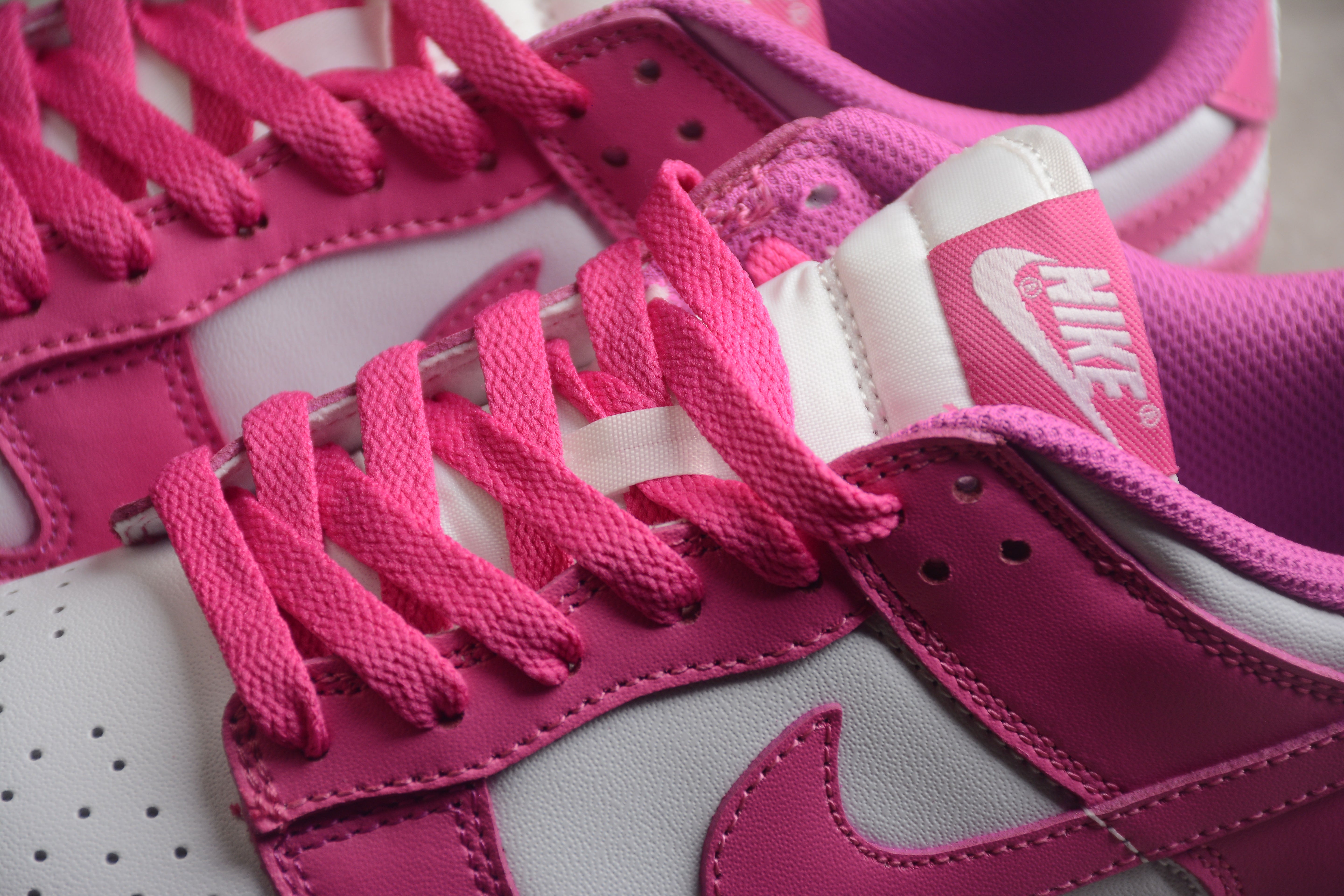 Nike Dunk Active Fuchsia