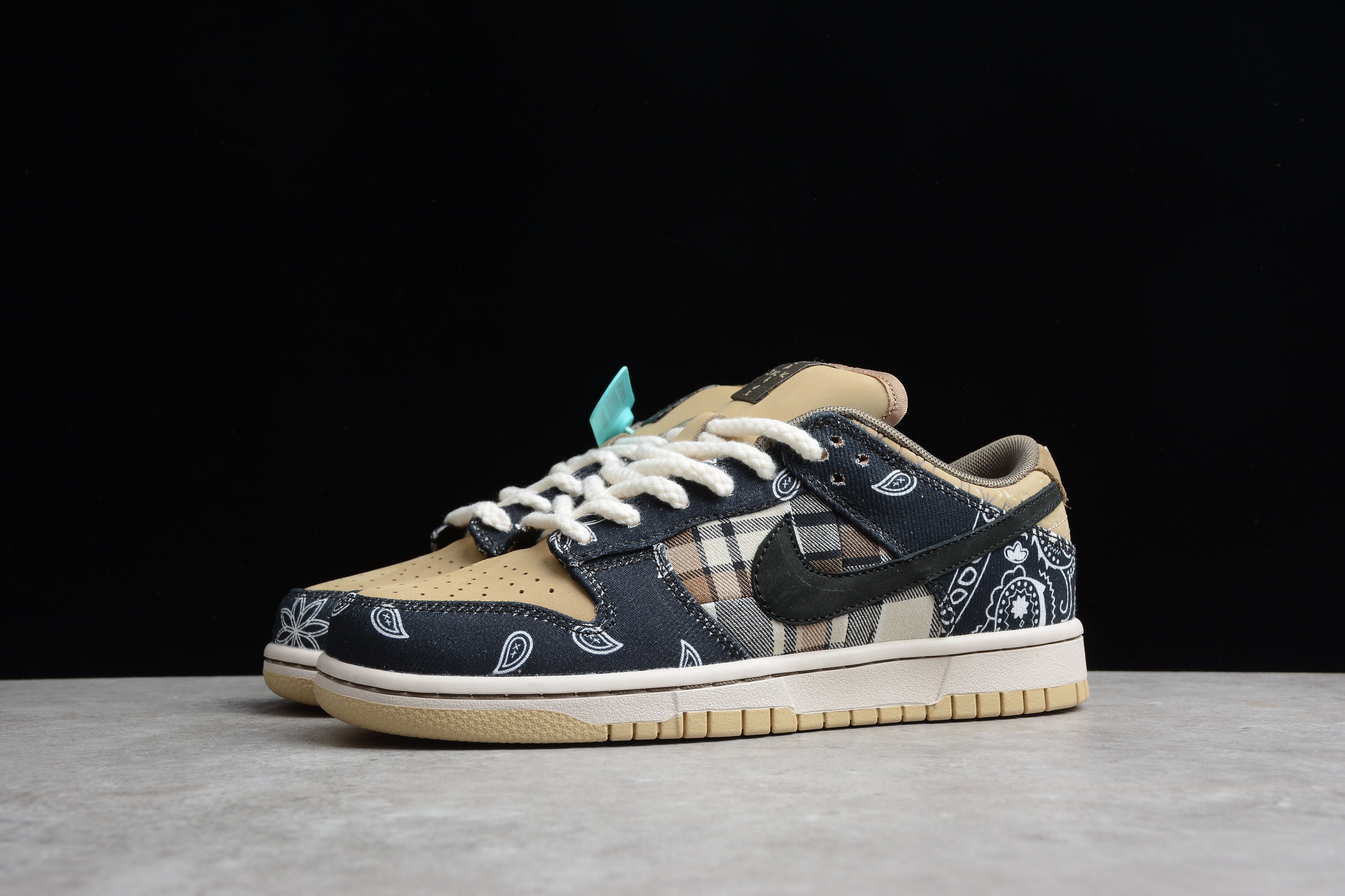 Nike Dunk SB Travis Scott