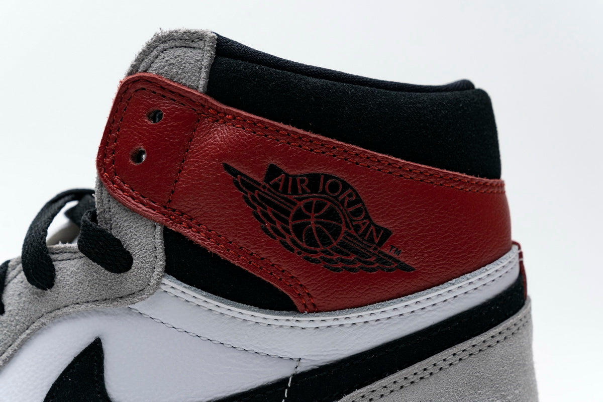 Jordan 1 Retro High Light Smoke Grey