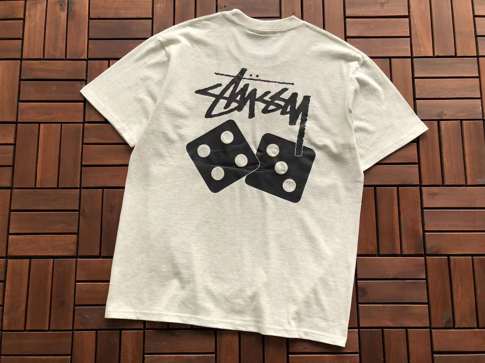 T-Shirt Stussy