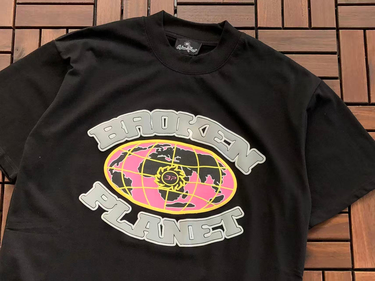 T-Shirt Broken Planet
