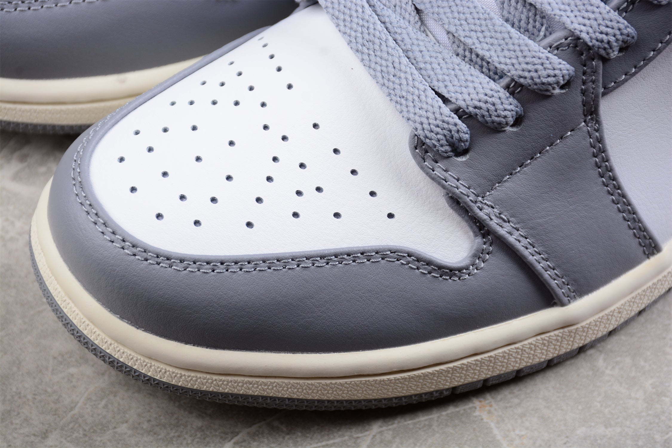 Jordan 1 Low Vintage Stealth Grey