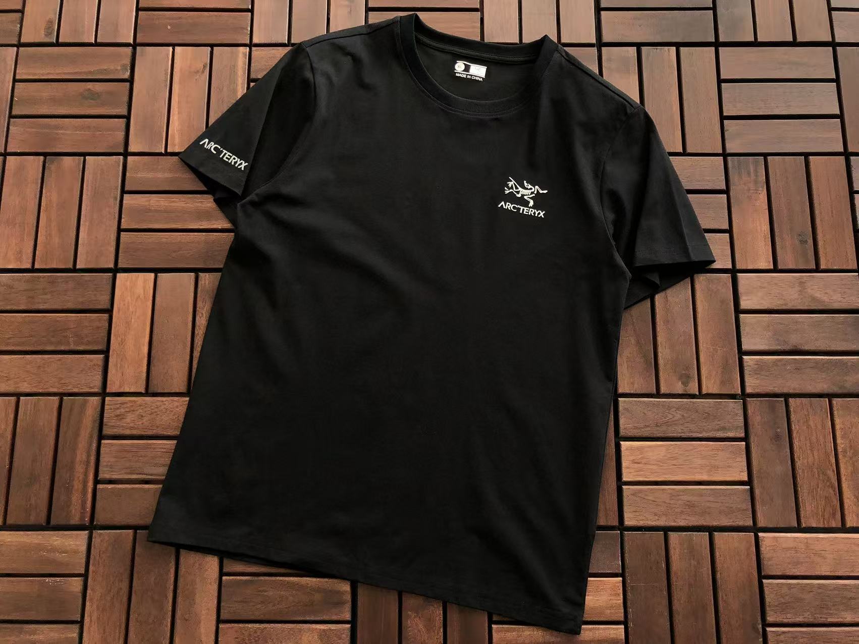 Arc'teryx T-Shirt